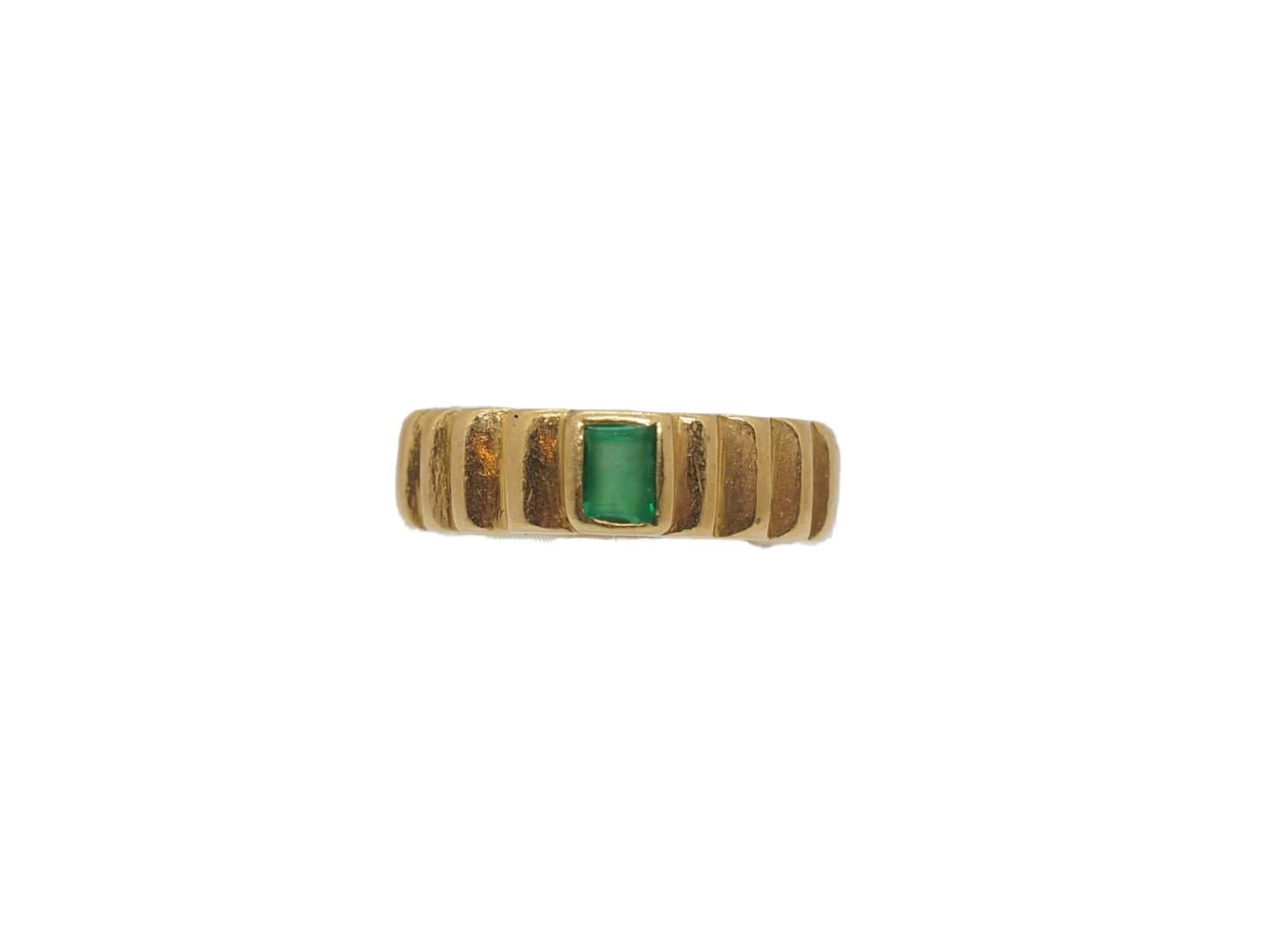 Vintage 18k Yellow Gold Emerald Men's Ring 1