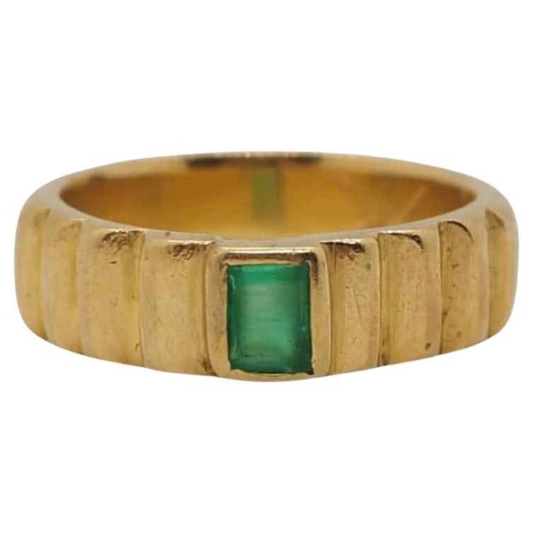 Vintage 18k Yellow Gold Emerald Men's Ring