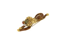 Vintage 18K Yellow Gold Enamel Diamond Lion Grain Setting Brooch