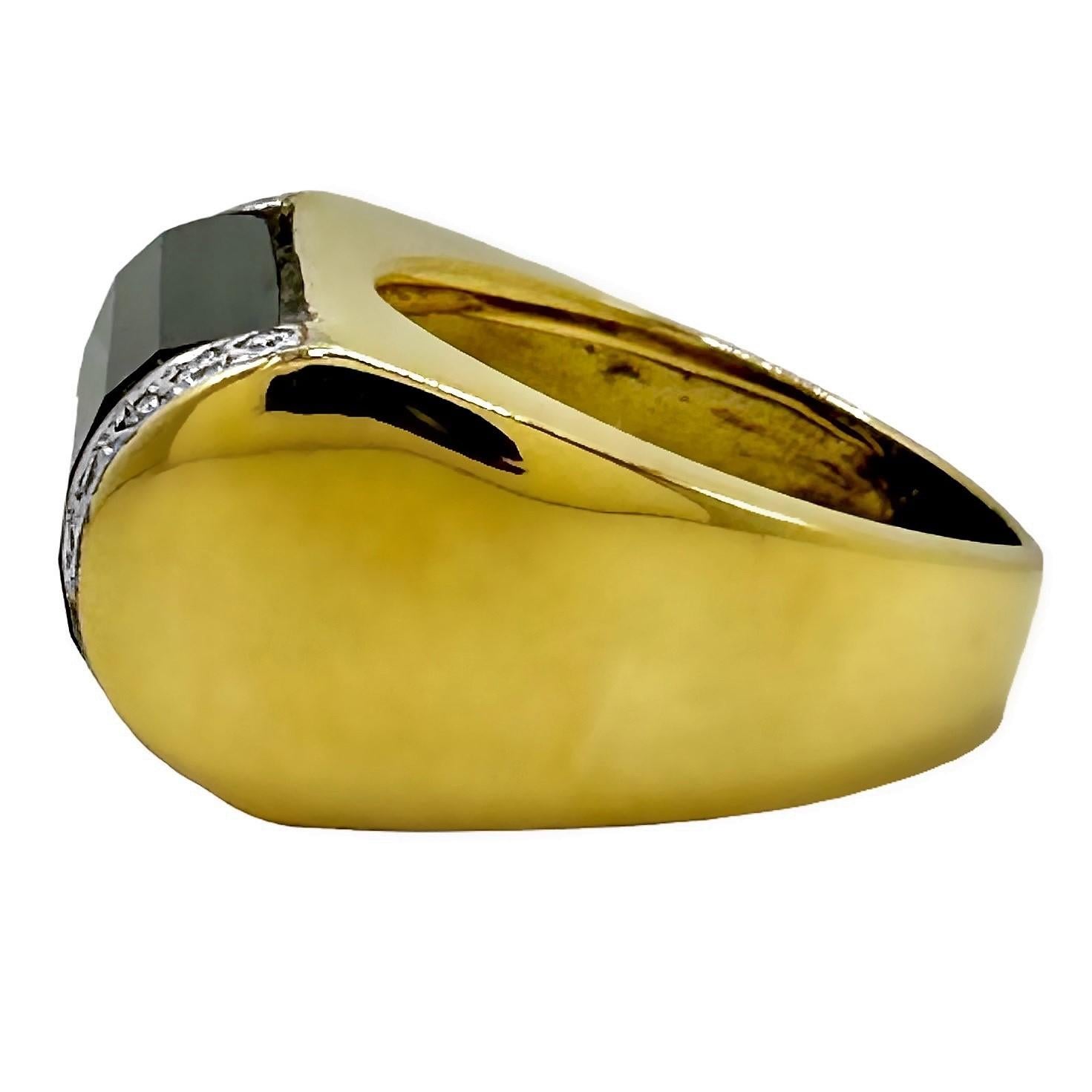 Vintage 18k Yellow Gold, Faceted Onyx and Diamond, American Fashion Ring In Good Condition For Sale In Palm Beach, FL