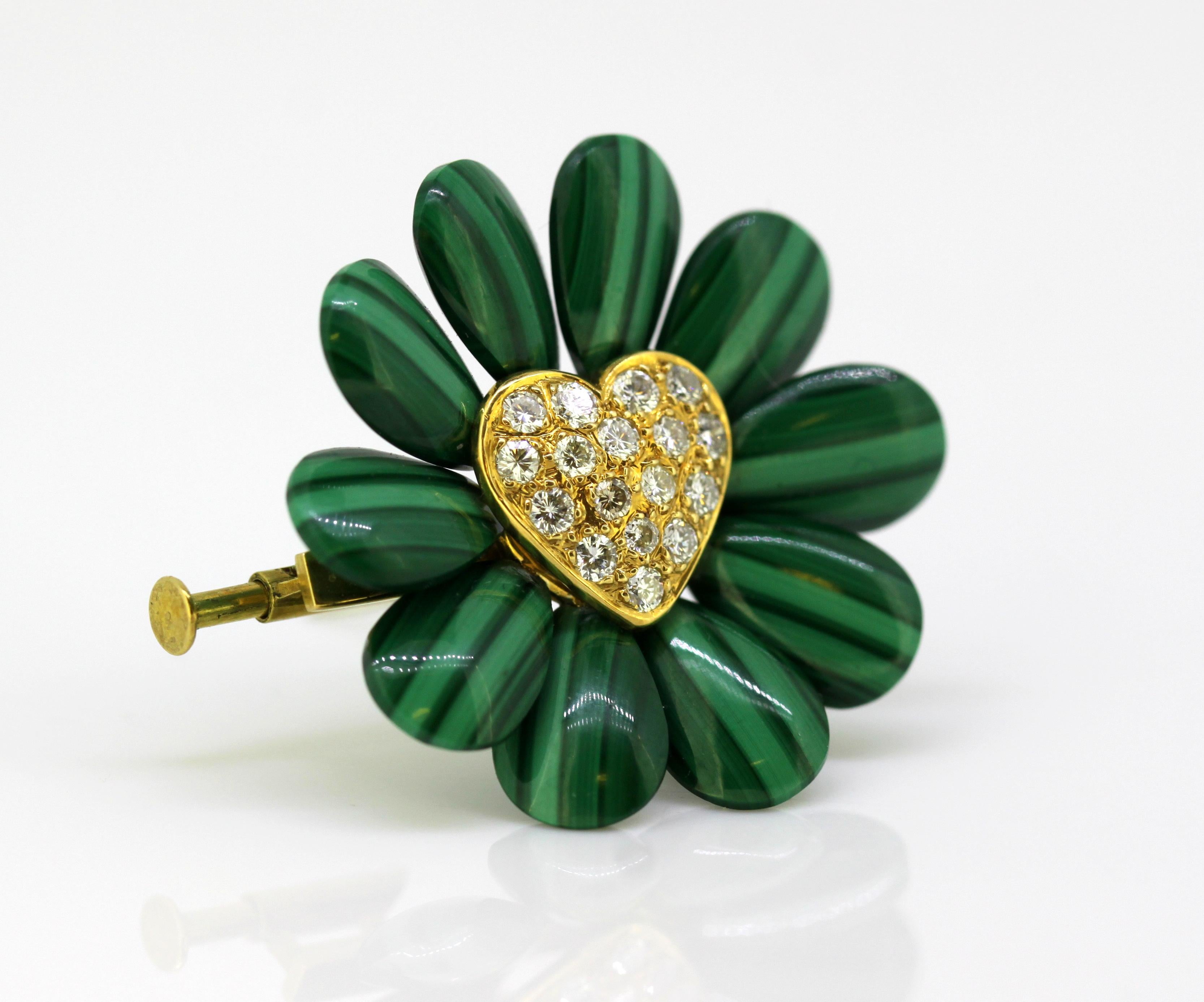 Vintage 18 Karat Yellow Gold Flower Brooch with Malachite and Diamonds, 1970s In Excellent Condition In Braintree, GB