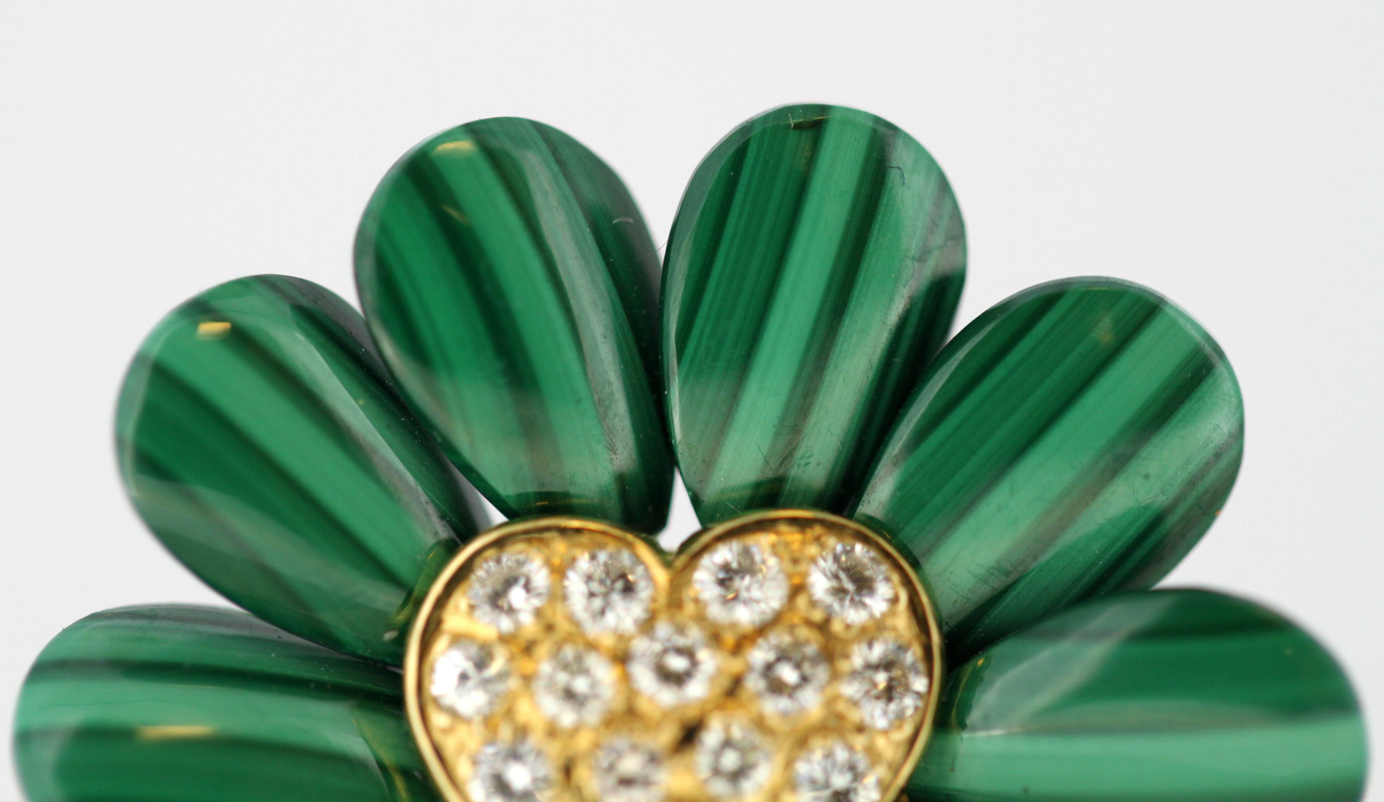 Vintage 18 Karat Yellow Gold Flower Brooch with Malachite and Diamonds, 1970s 1