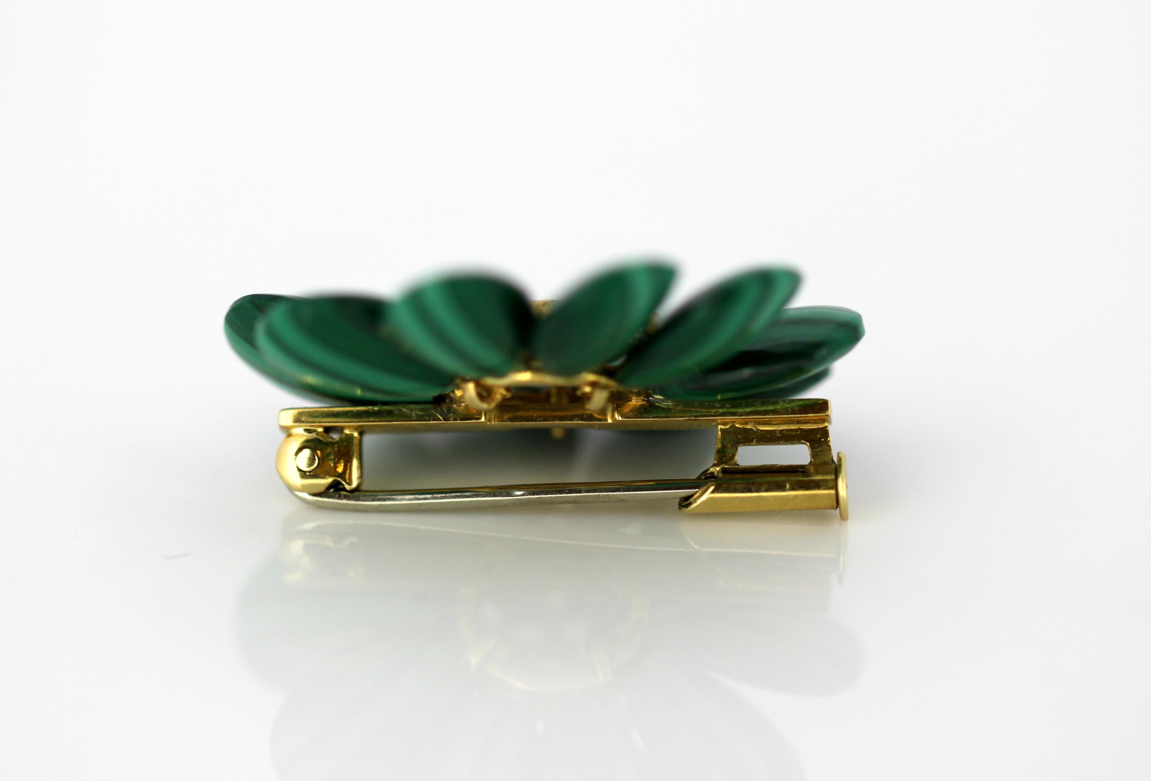 Vintage 18 Karat Yellow Gold Flower Brooch with Malachite and Diamonds, 1970s 3