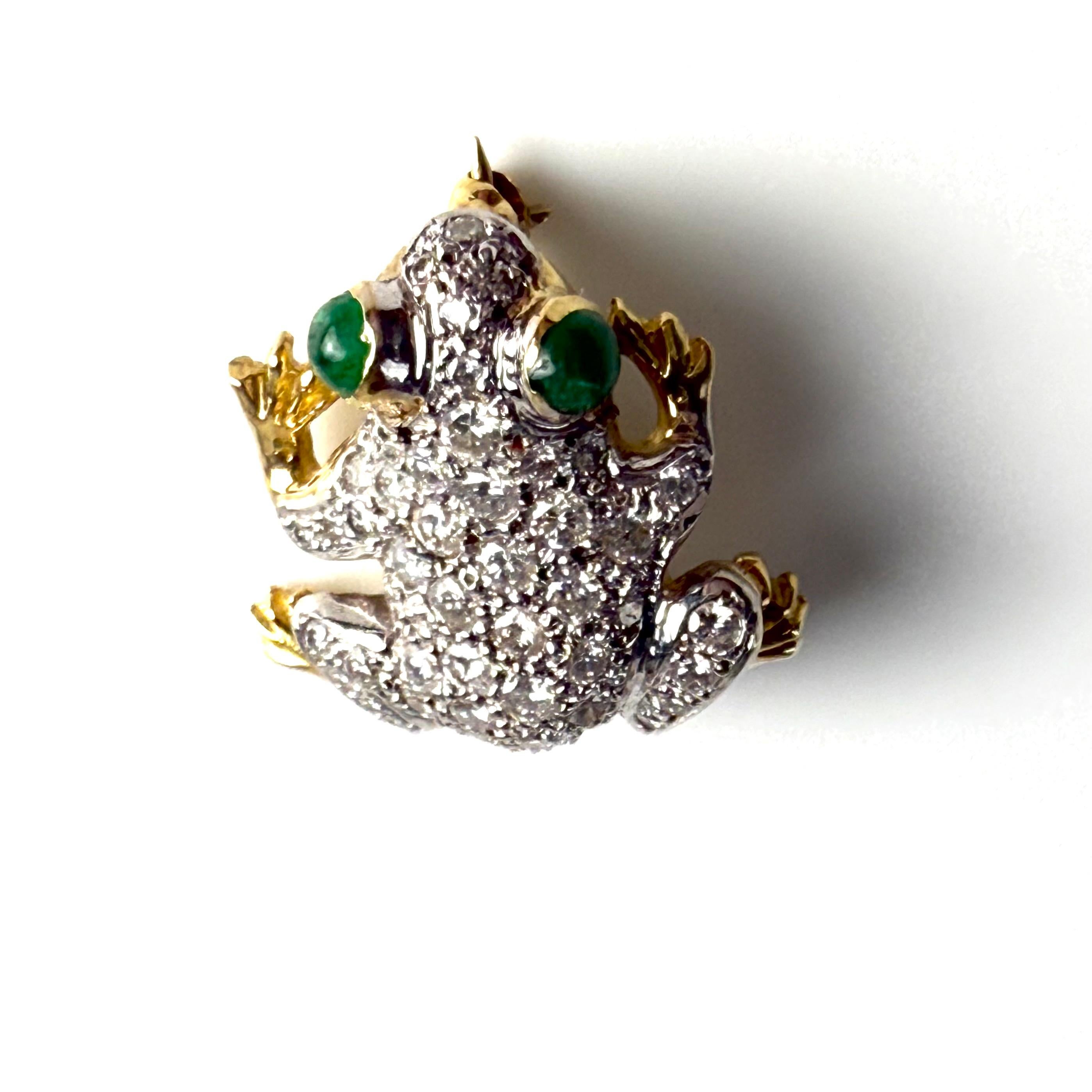 Women's or Men's Vintage 18K Yellow Gold Frog Brooch with Diamonds and Cabochon Emeralds Eyes