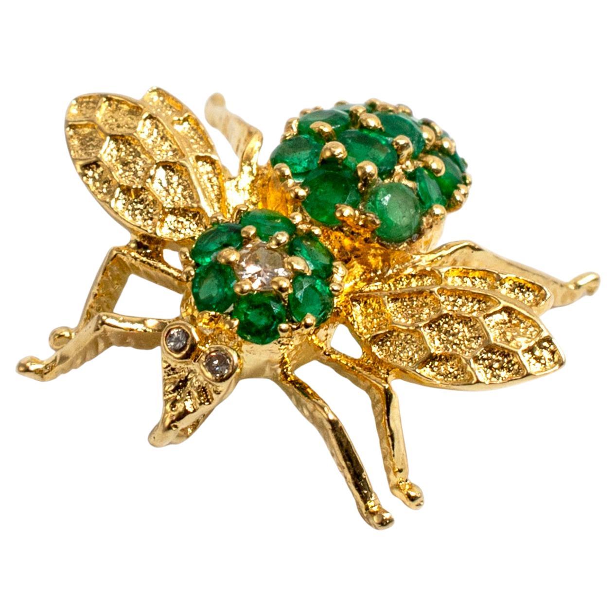 Colgante Abeja Diamante Esmeraldas Verdes Oro Amarillo 18K Vintage en venta