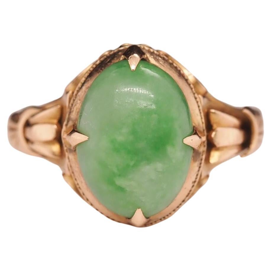 Vintage 18K Yellow Gold Hand Carved Jade Ring