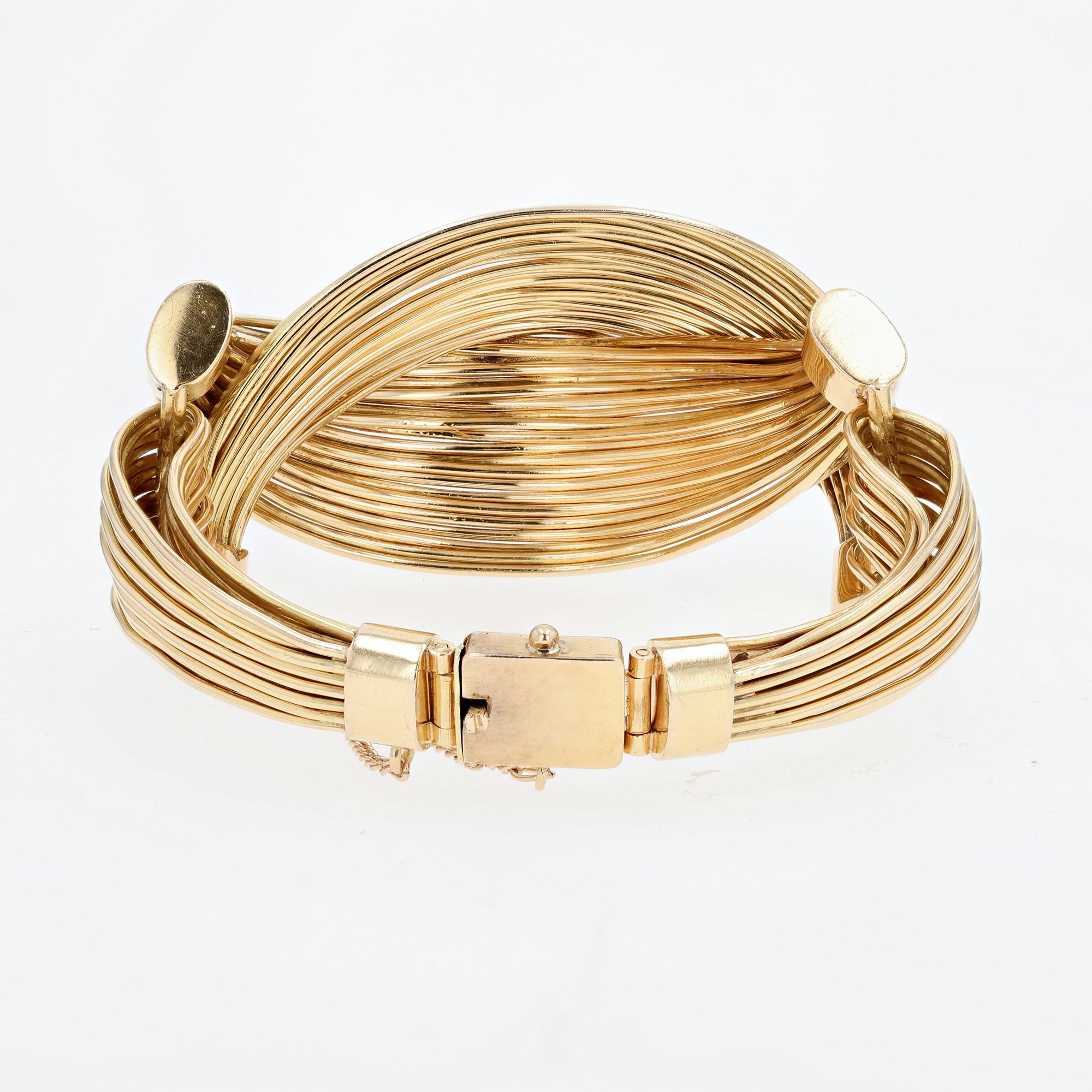 Post-War Vintage 18k Yellow Gold Handmade Bracelet For Sale