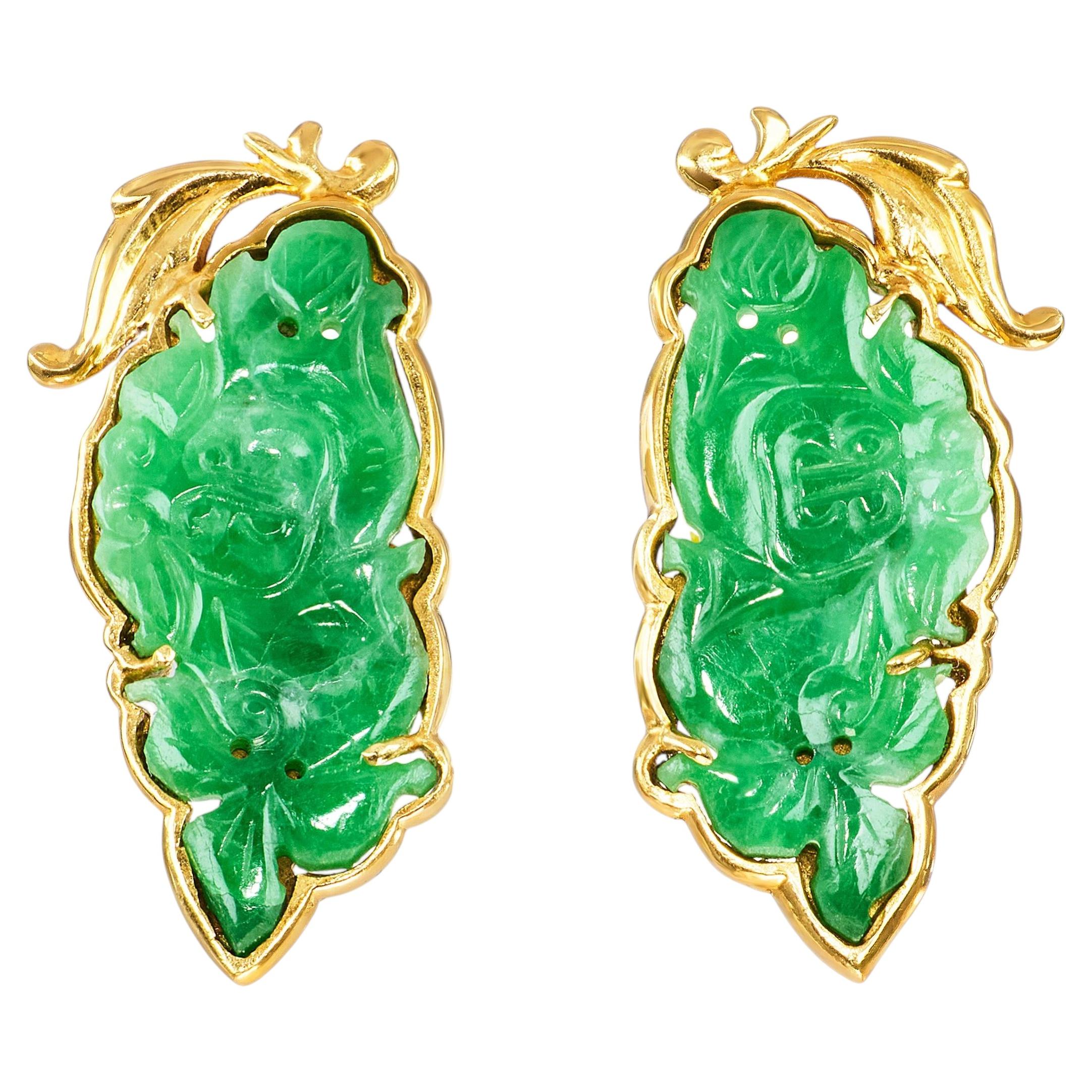 Vintage 18k Yellow Gold Imperial Jade Carved Floral Earrings