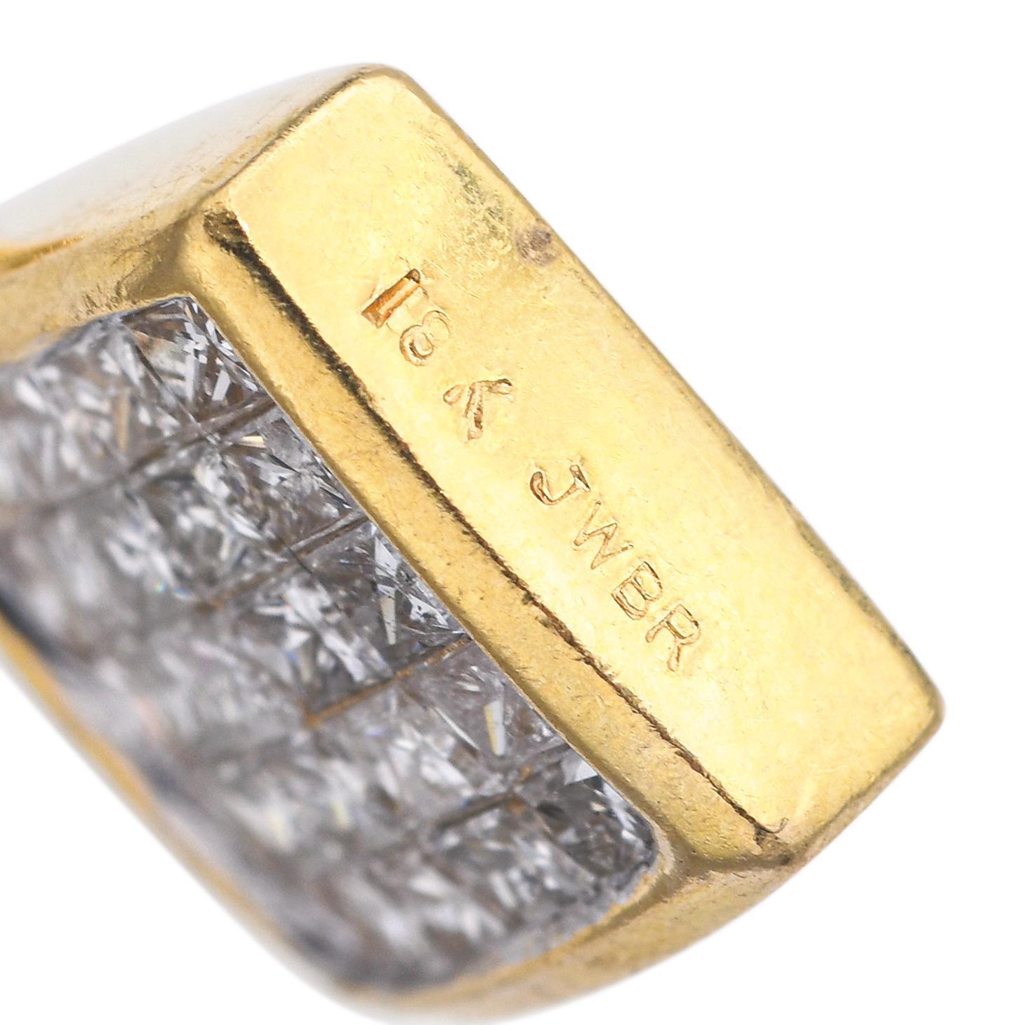 Vintage 18k Yellow Gold Invisible Set Diamond Pendant In Good Condition For Sale In New York, NY