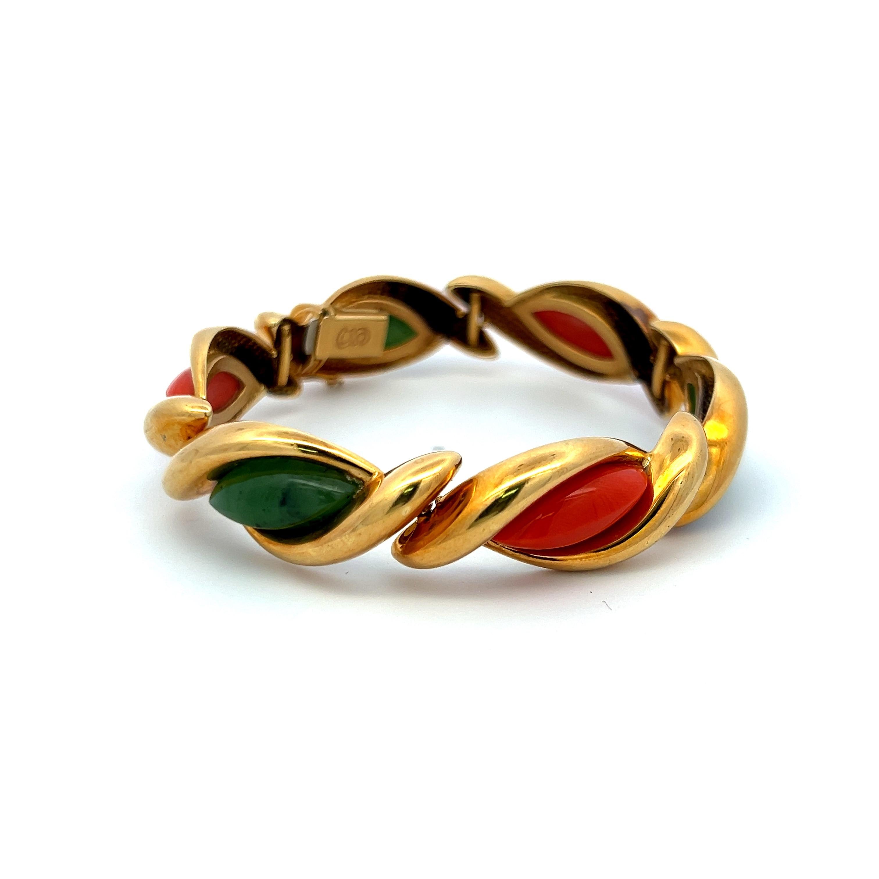 Donna Bracciale d'epoca in oro giallo 18 carati con giada e corallo - 7 pollici, 67.4g in vendita