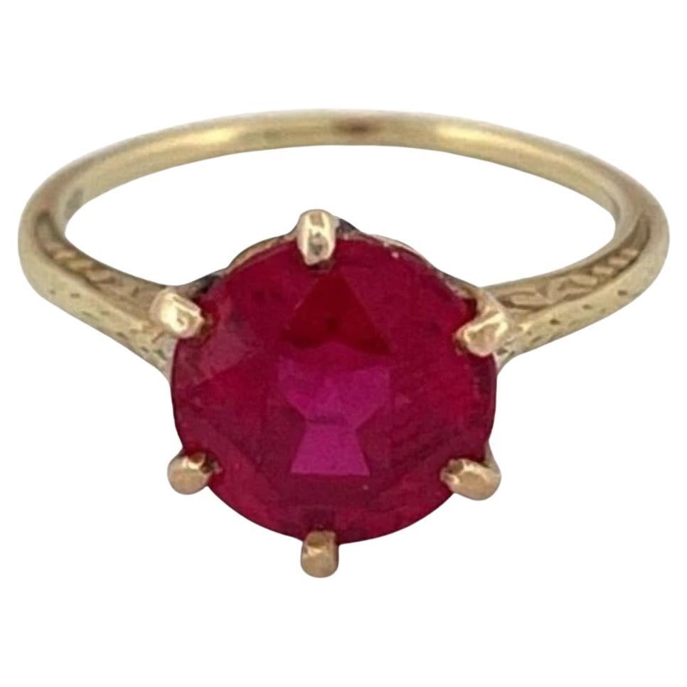 Vintage 18K Yellow Gold Lab Created Synthetic Ruby Solitaire 8.4mm Ring Size 5 For Sale