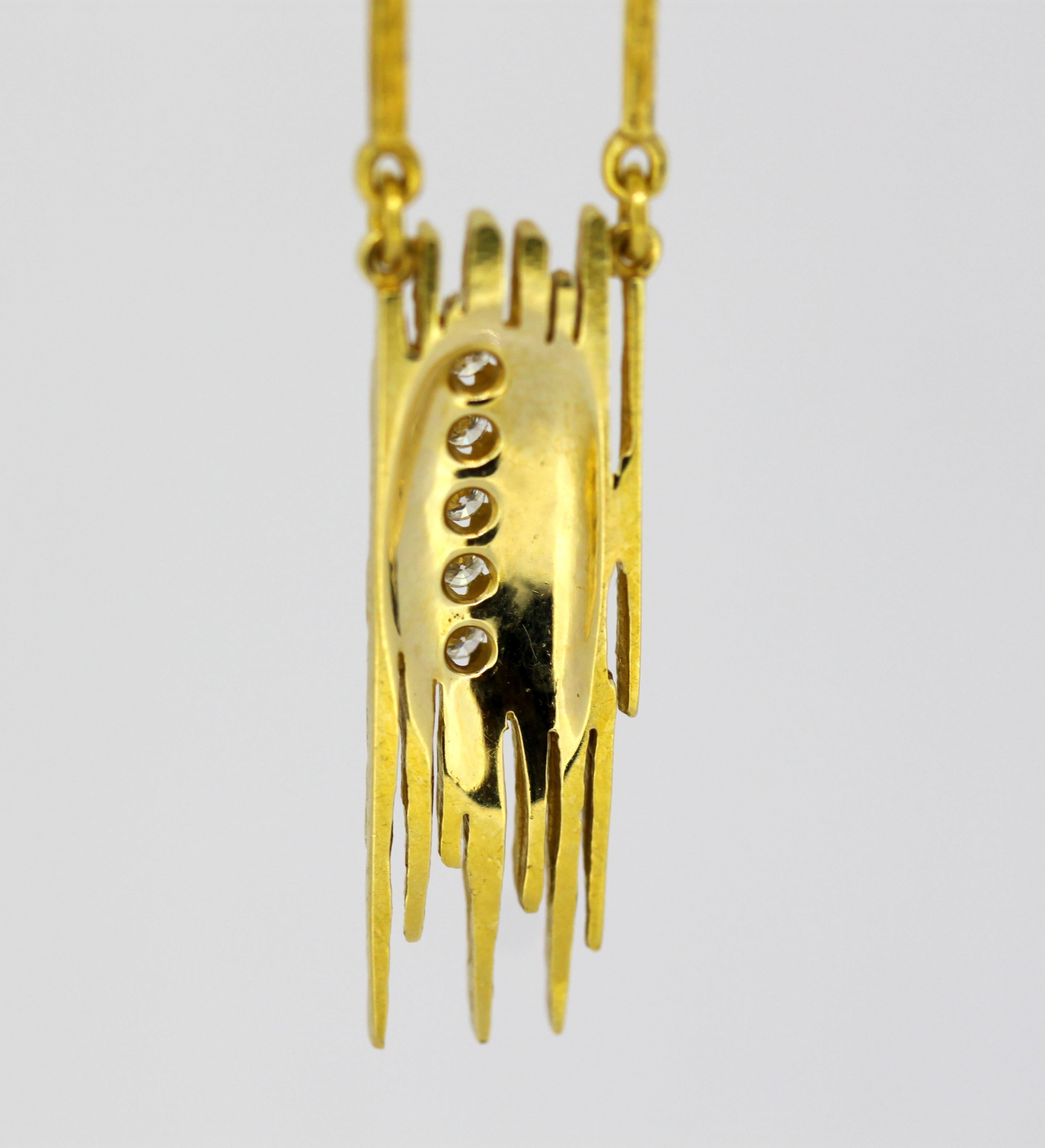 Vintage 18 Karat Yellow Gold Ladies Necklace with Pendant and Diamonds, 1970s 4