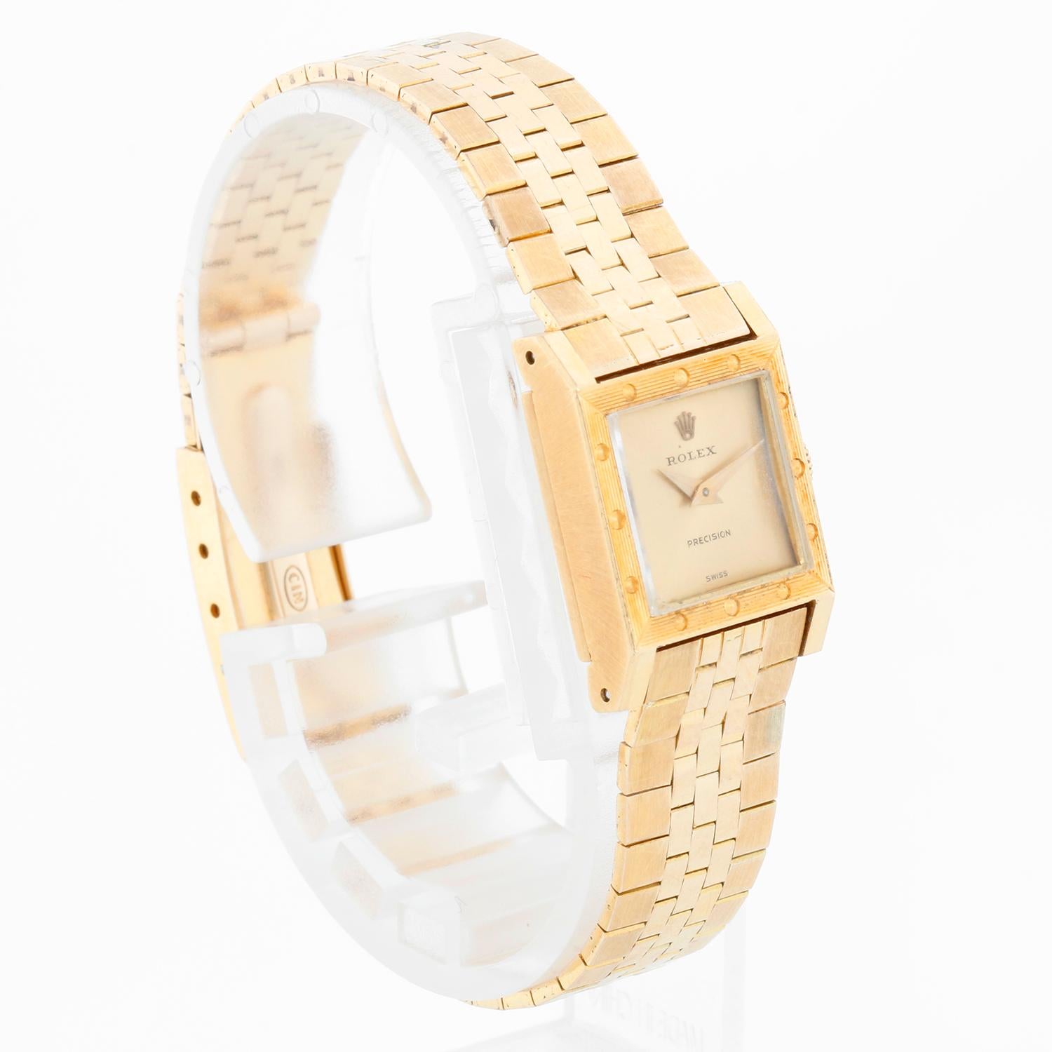 Vintage 18k Yellow Gold Ladies Square Rolex ref 9251 In Excellent Condition For Sale In Dallas, TX
