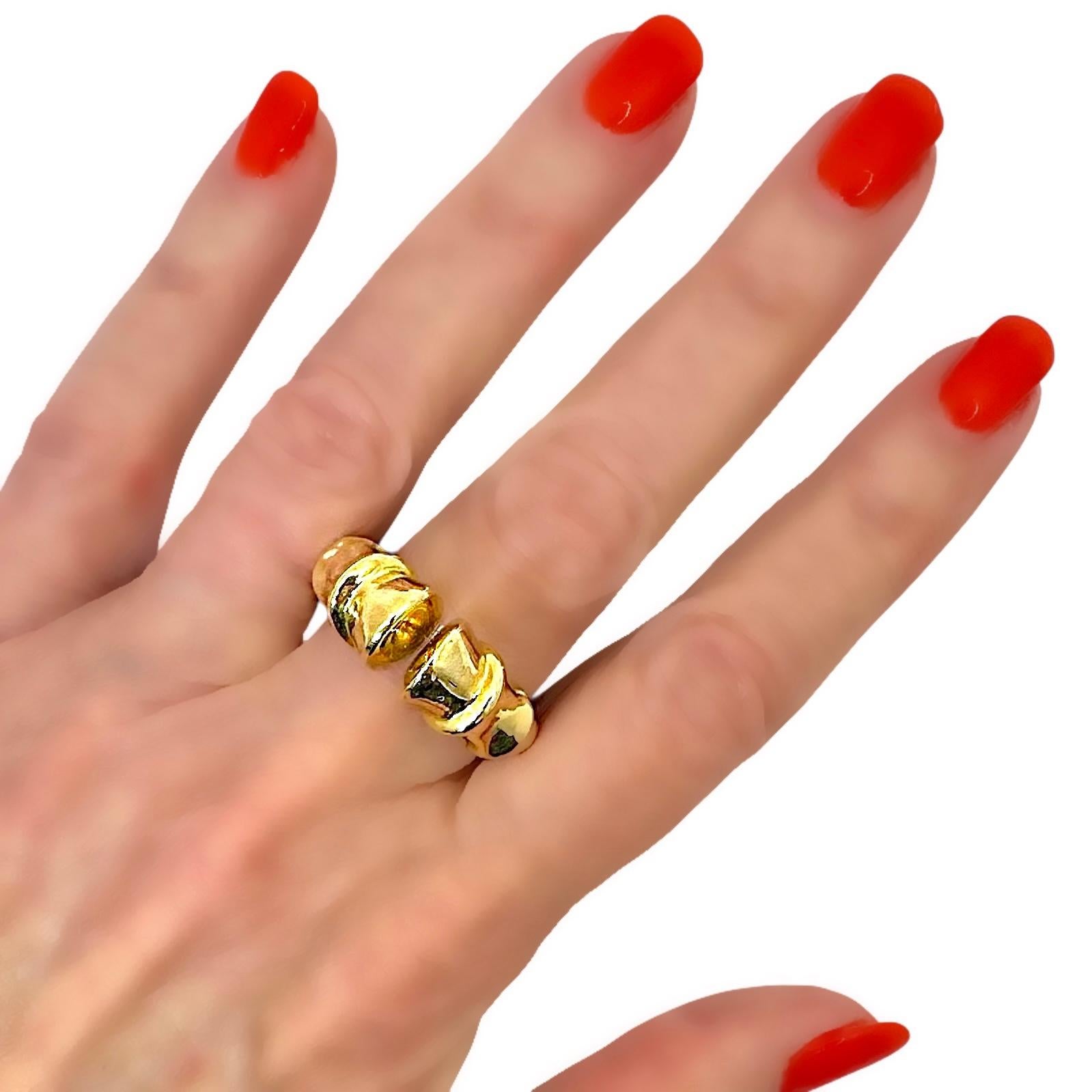 Anello d'epoca in oro giallo 18 carati Lalaounis Split Front con doppio motivo a cornucopia in vendita 9