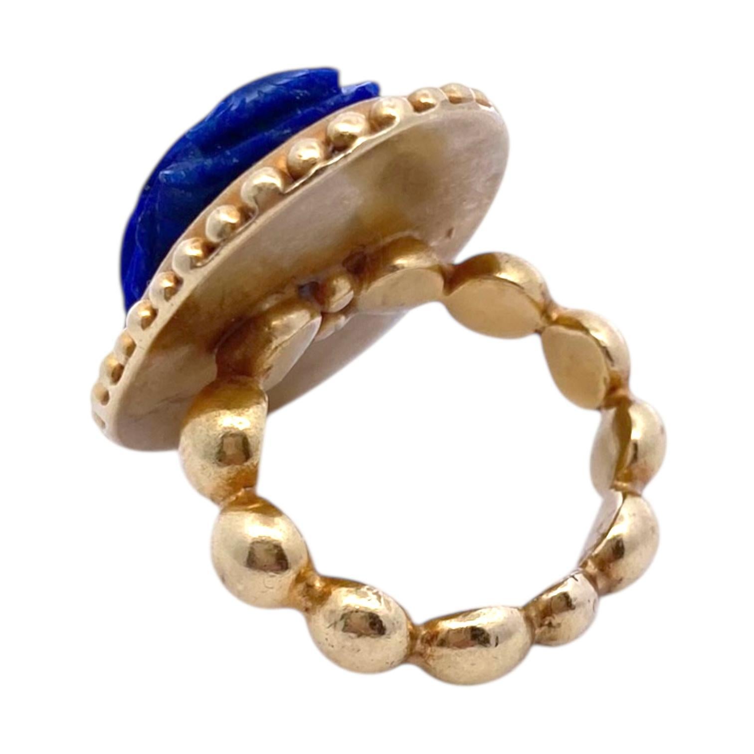 Anillo vintage de oro amarillo de 18 quilates con escarabajo de lapislázuli en Bueno estado para la venta en Henderson, NV