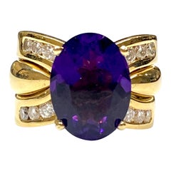 Vintage 18K Yellow Gold Large Amethyst & Diamond Ring