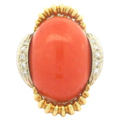 Vintage 18k Yellow Gold Large Coral Diamond Accent Scalloped Ends 1960's Ring