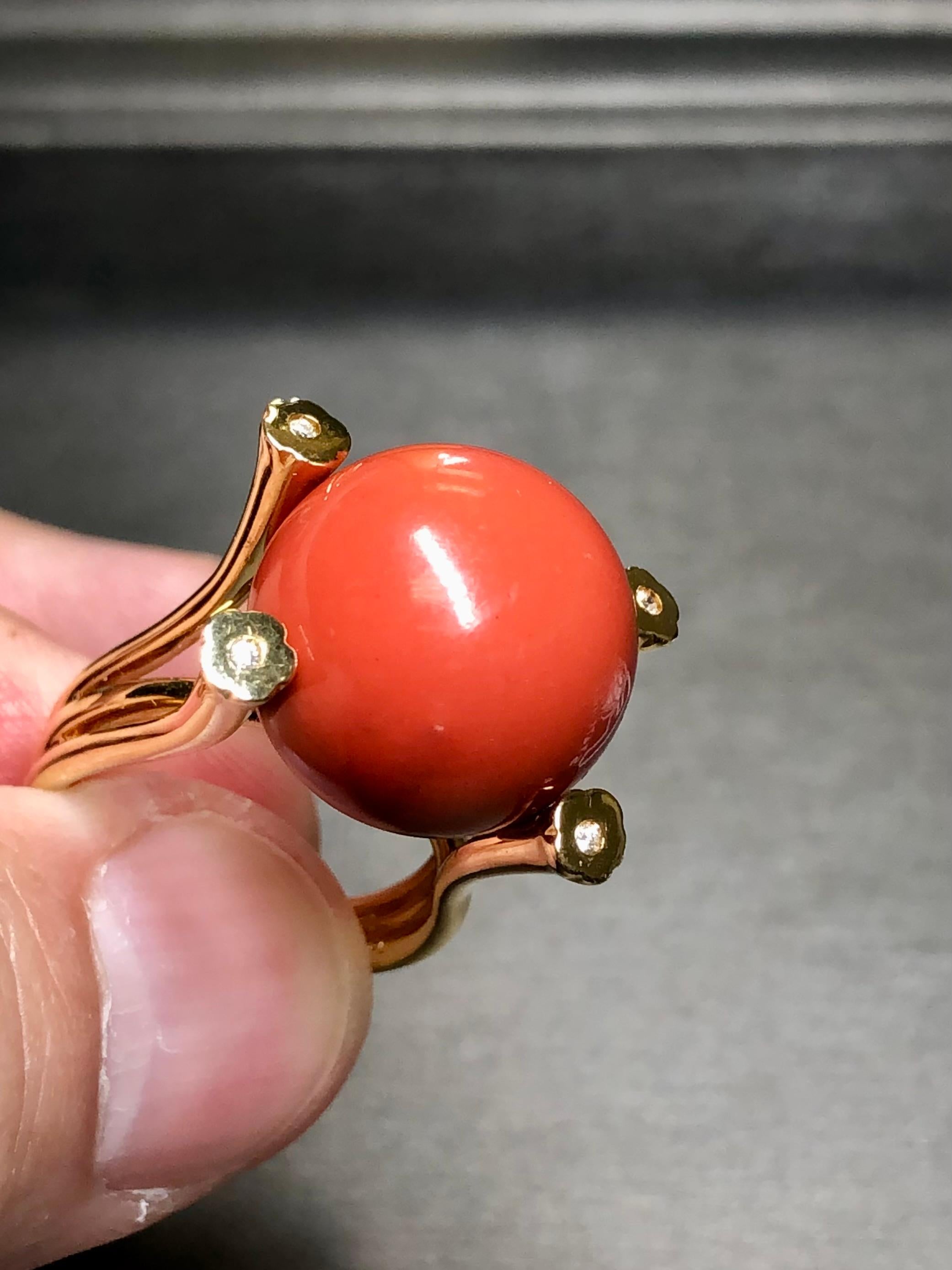 Contemporary Vintage 18K Yellow Gold Large Coral Sphere Diamond Cocktail Ring 15.76mm Sz 7 For Sale