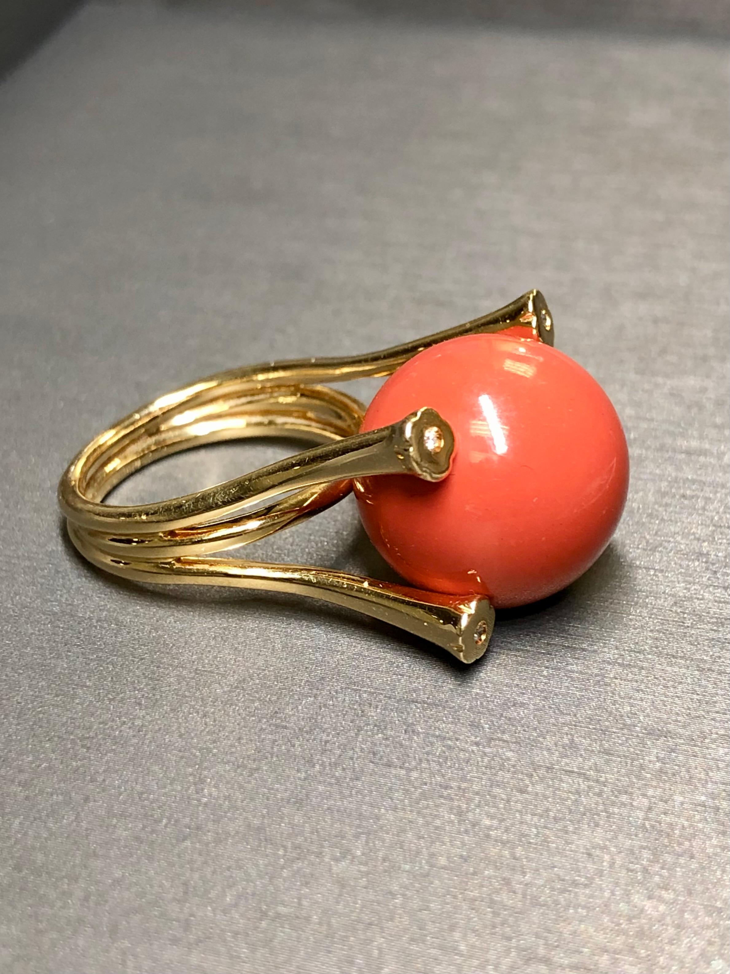 Round Cut Vintage 18K Yellow Gold Large Coral Sphere Diamond Cocktail Ring 15.76mm Sz 7 For Sale