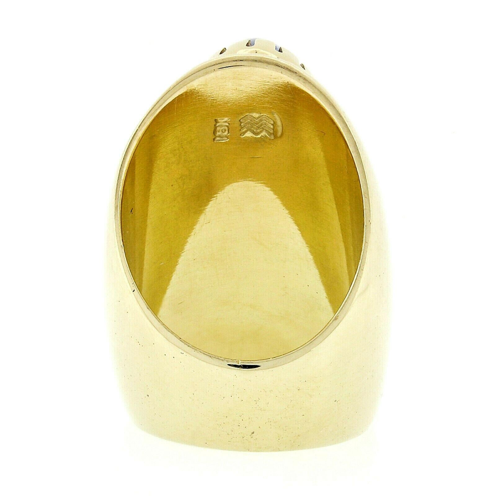 Vintage 18 Karat Gold Large GIA Oval Cabochon Lapis Lazuli Wide Statement Ring 2