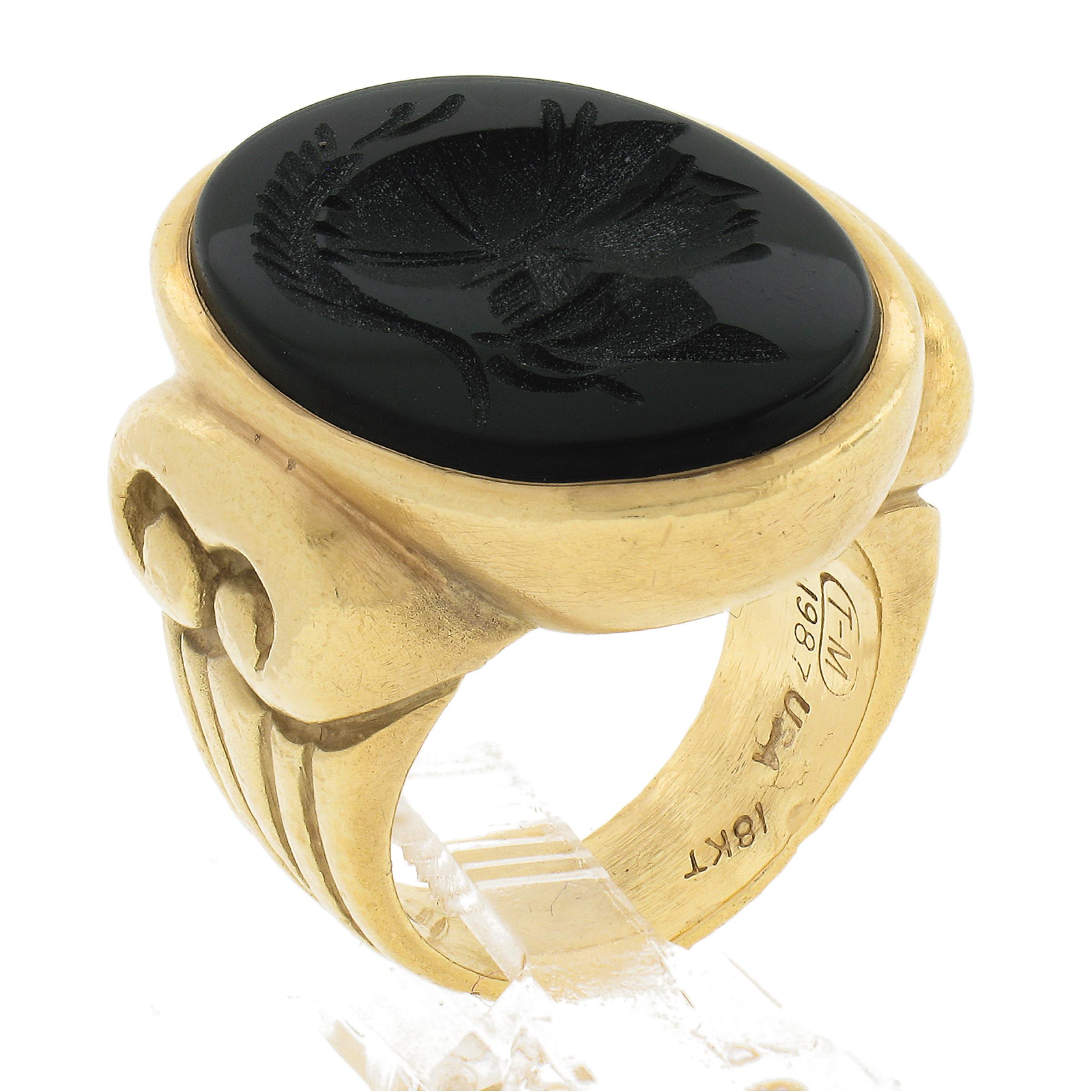 Vintage 18K Yellow Gold Large Oval Black Onyx Carved Intaglio Trojan Heavy Ring For Sale 3