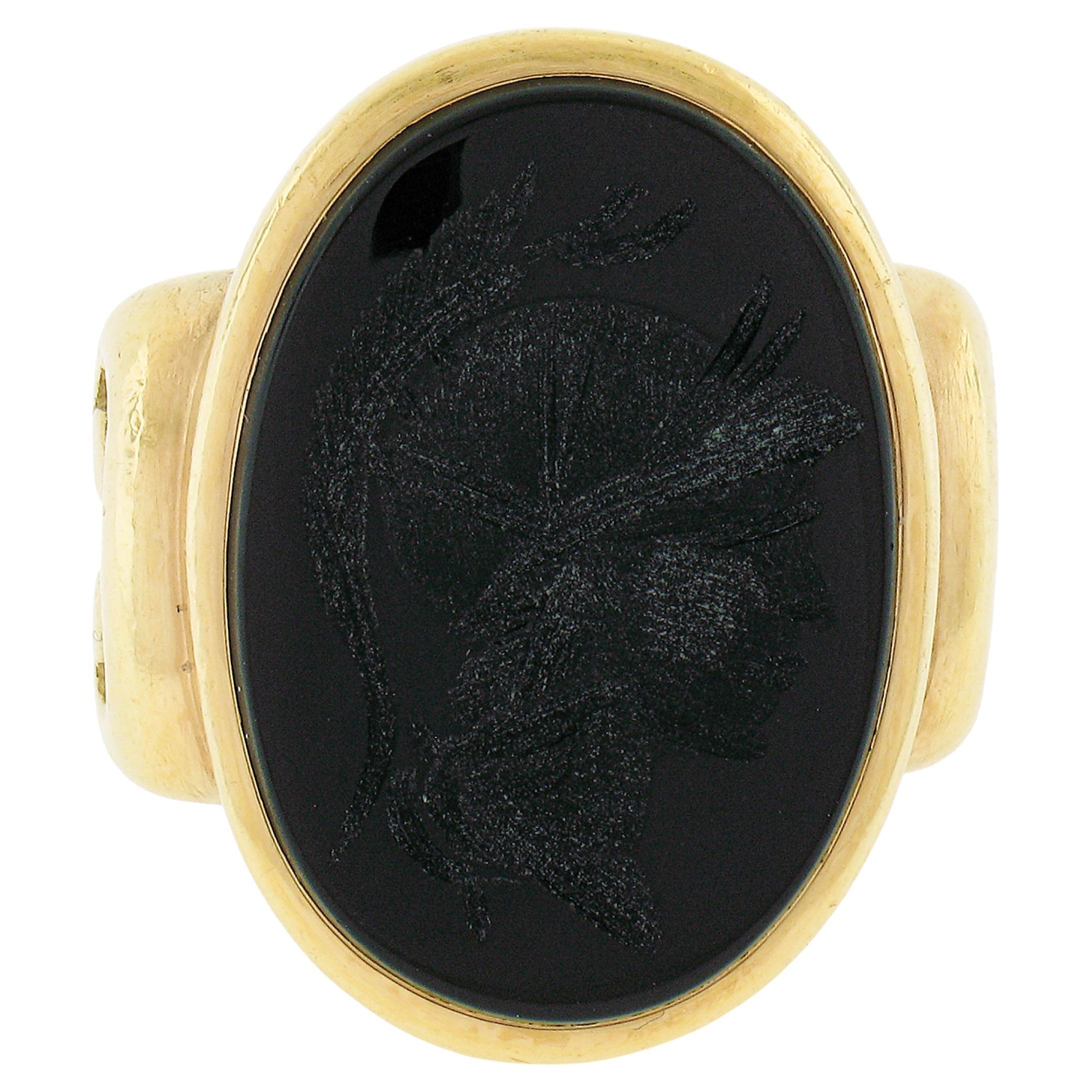 Vintage 18K Yellow Gold Large Oval Black Onyx Carved Intaglio Trojan Heavy Ring