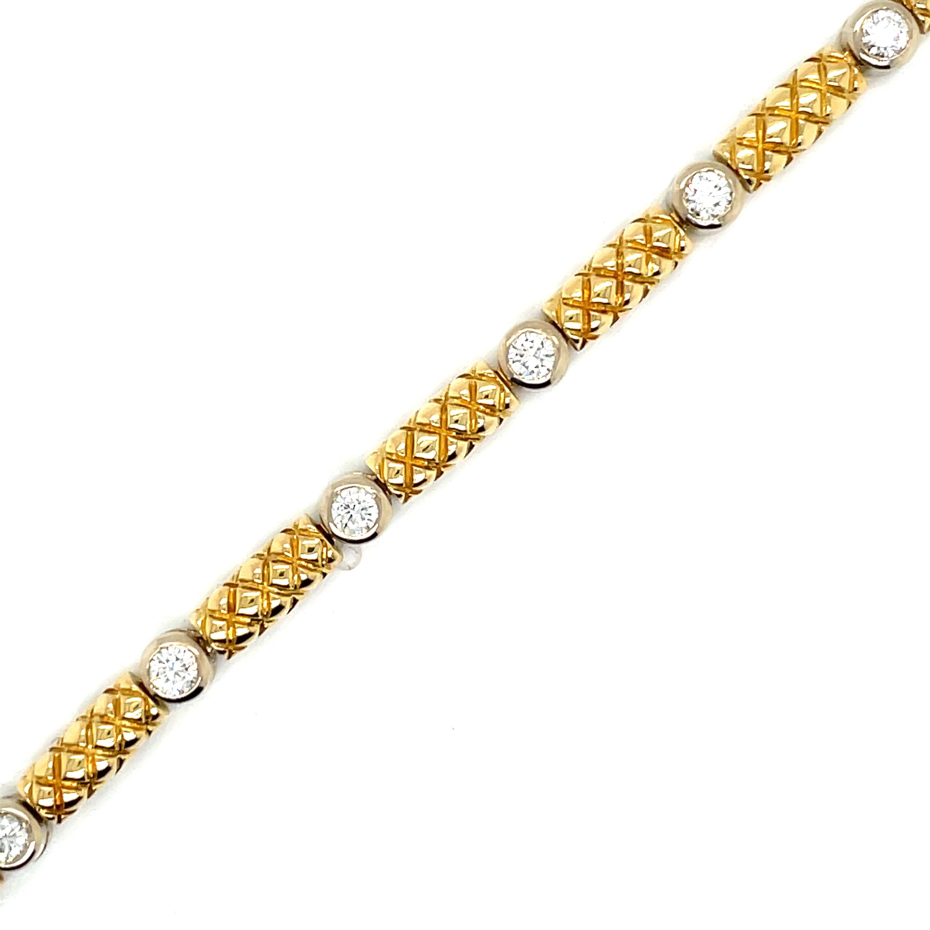 Vintage 18k yellow gold Link and Diamond Bracelet For Sale 1