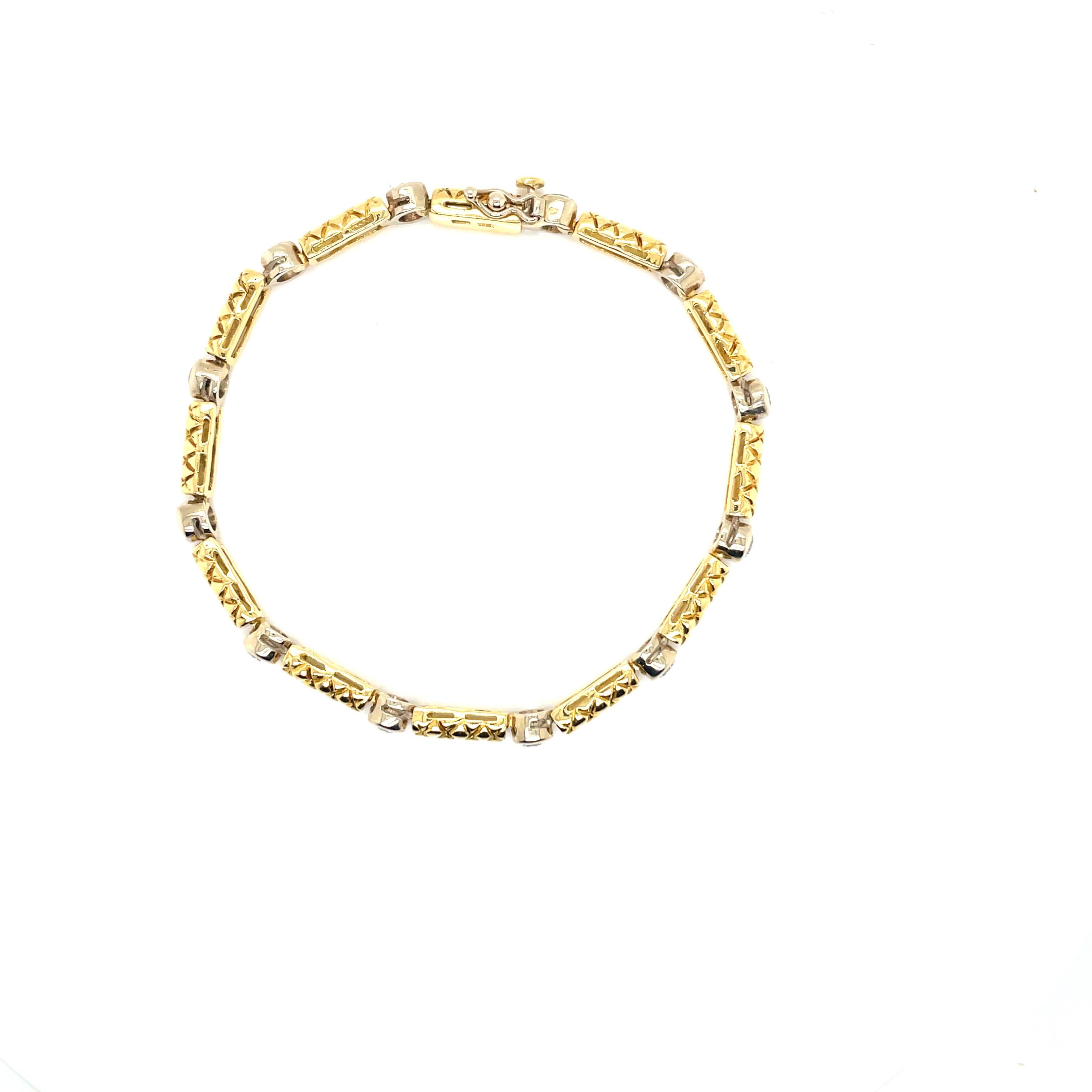 Vintage 18k yellow gold Link and Diamond Bracelet For Sale 2