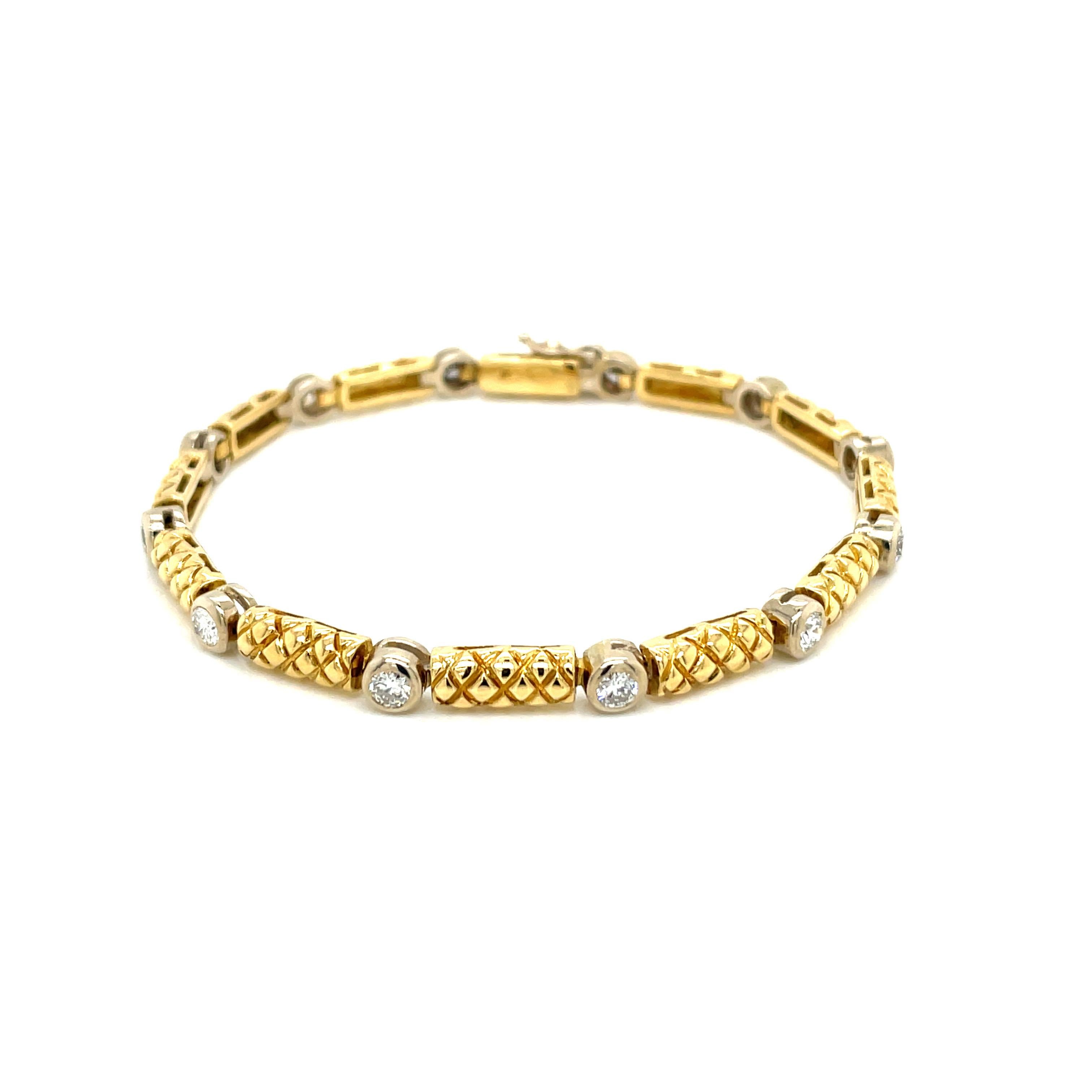 Vintage 18k yellow gold Link and Diamond Bracelet For Sale
