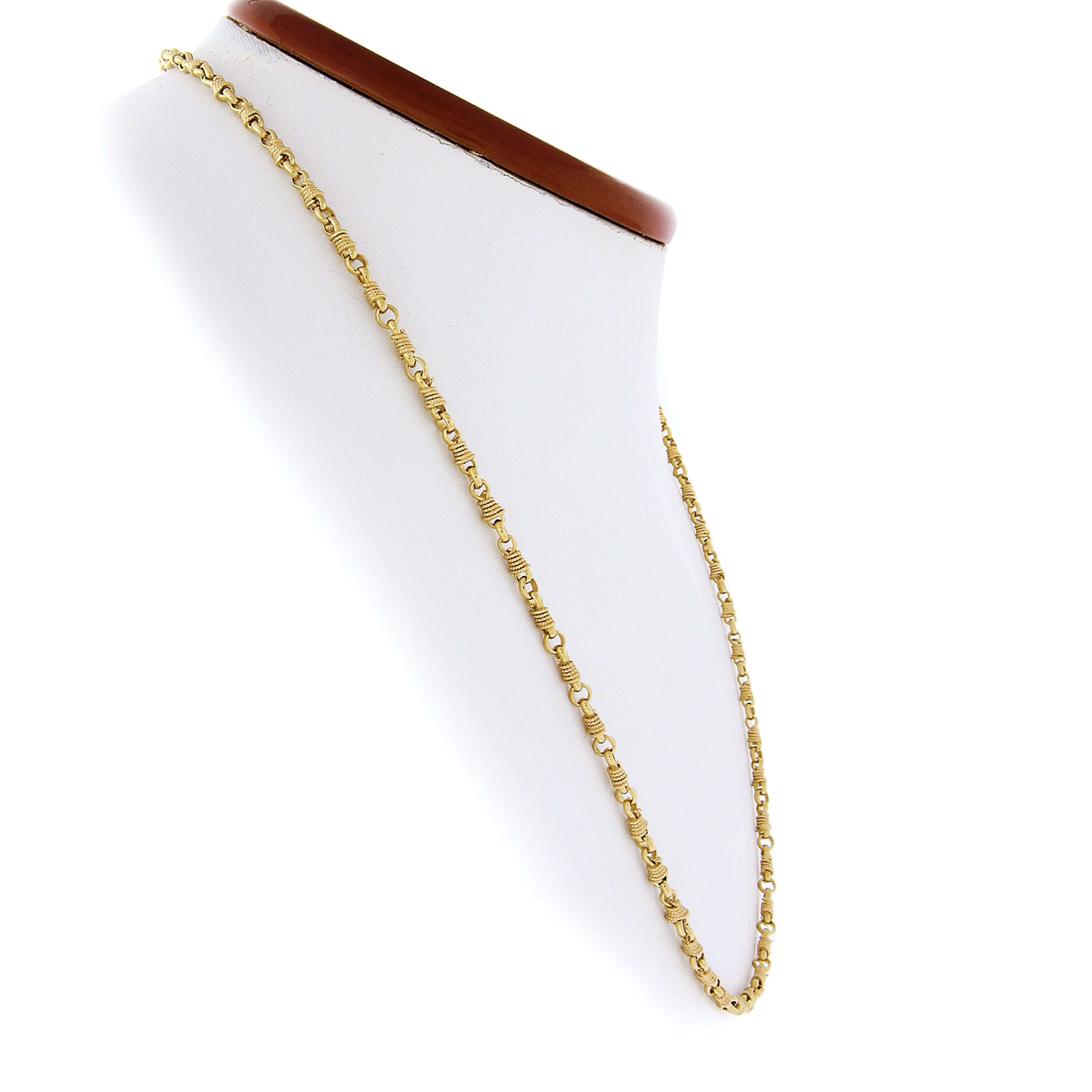 Vintage 18k Yellow Gold Long Wrapped Twisted Wire Fancy Link Chain Necklace In Excellent Condition In Montclair, NJ