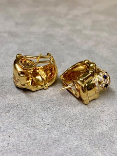 Orecchini Huggie vintage in oro giallo 18 carati della Maison Piaget con diamanti e zaffiri, 1992 circa