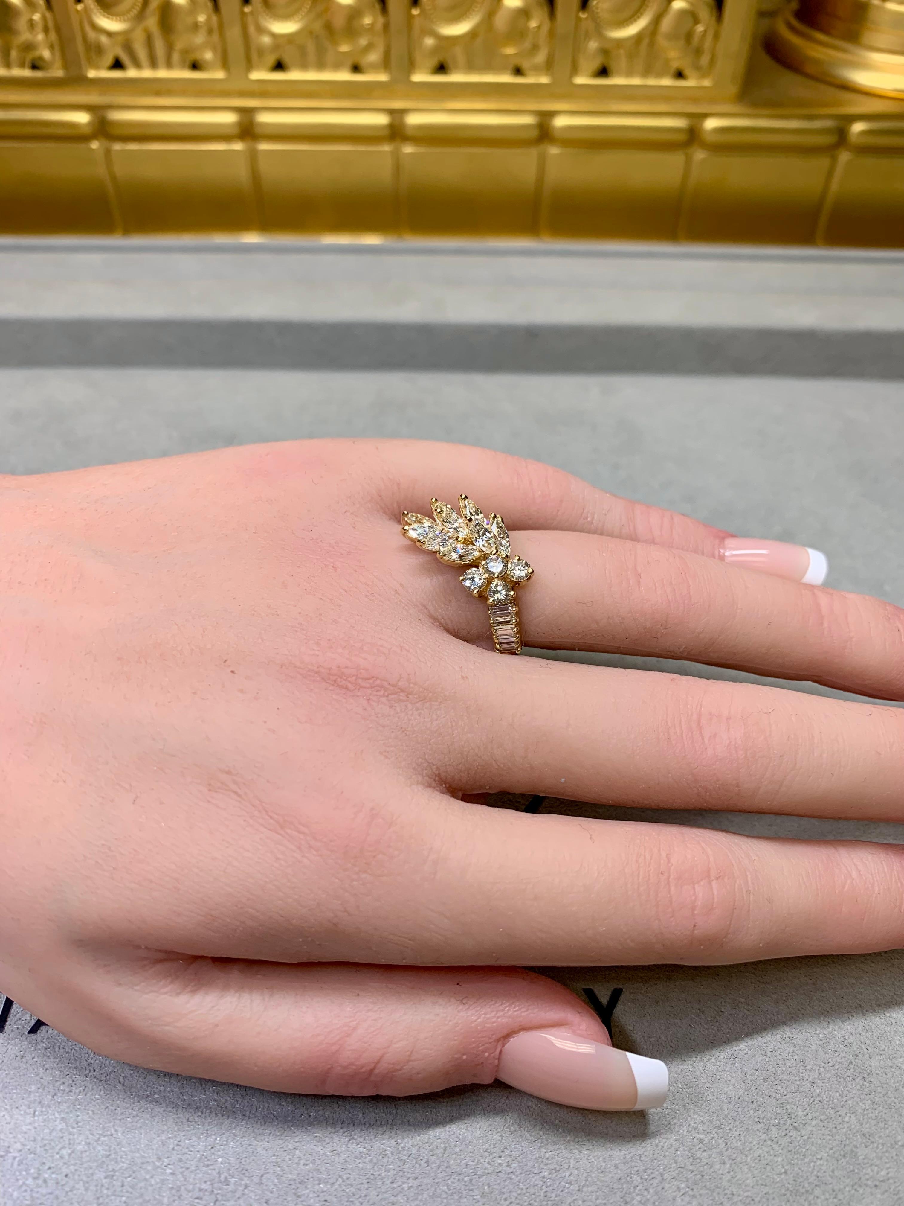 Vintage 18K Yellow Gold Marquise Baguette Round Diamond Spray Cocktail Ring For Sale 5