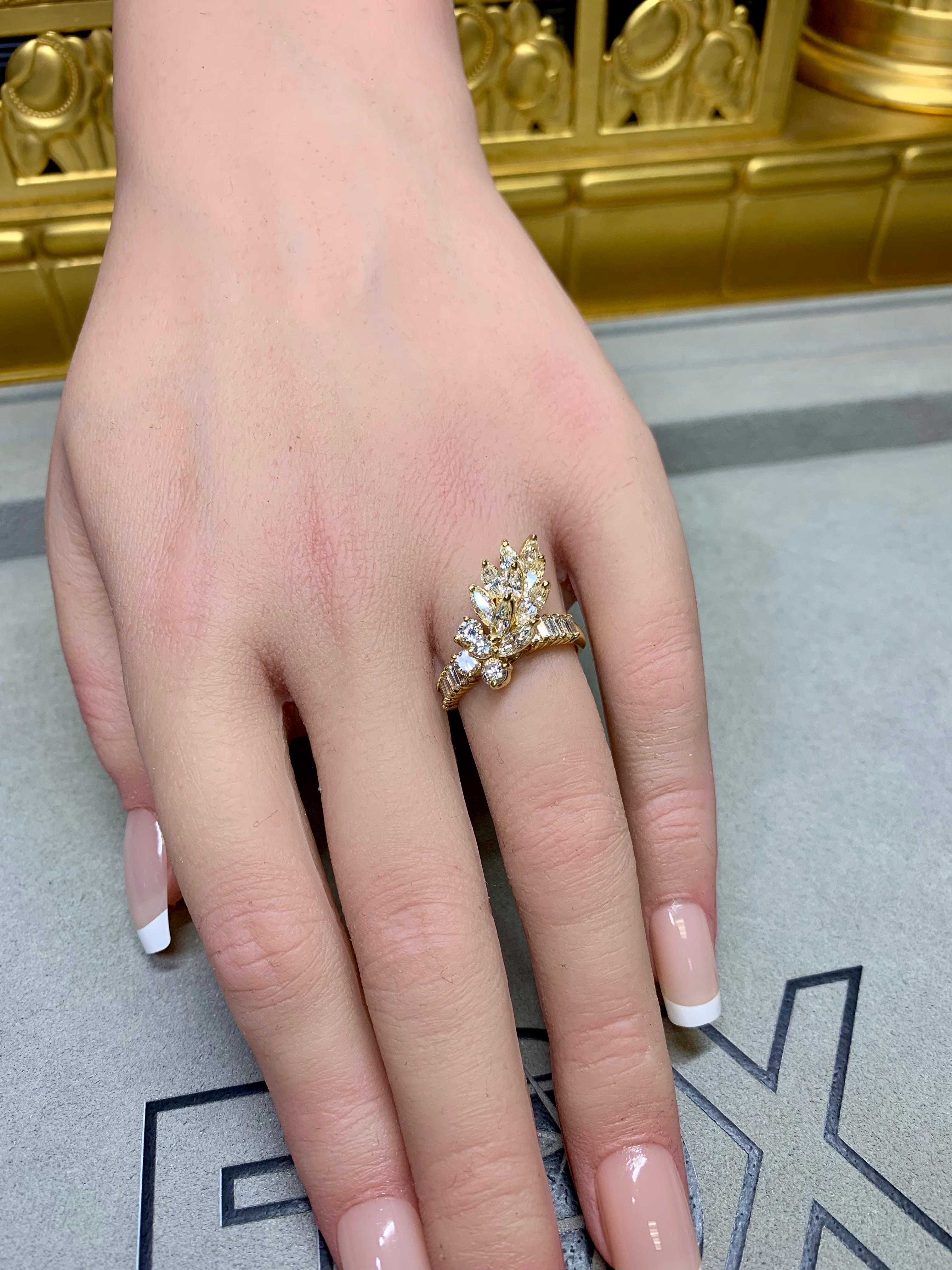 Vintage 18K Yellow Gold Marquise Baguette Round Diamond Spray Cocktail Ring For Sale 3