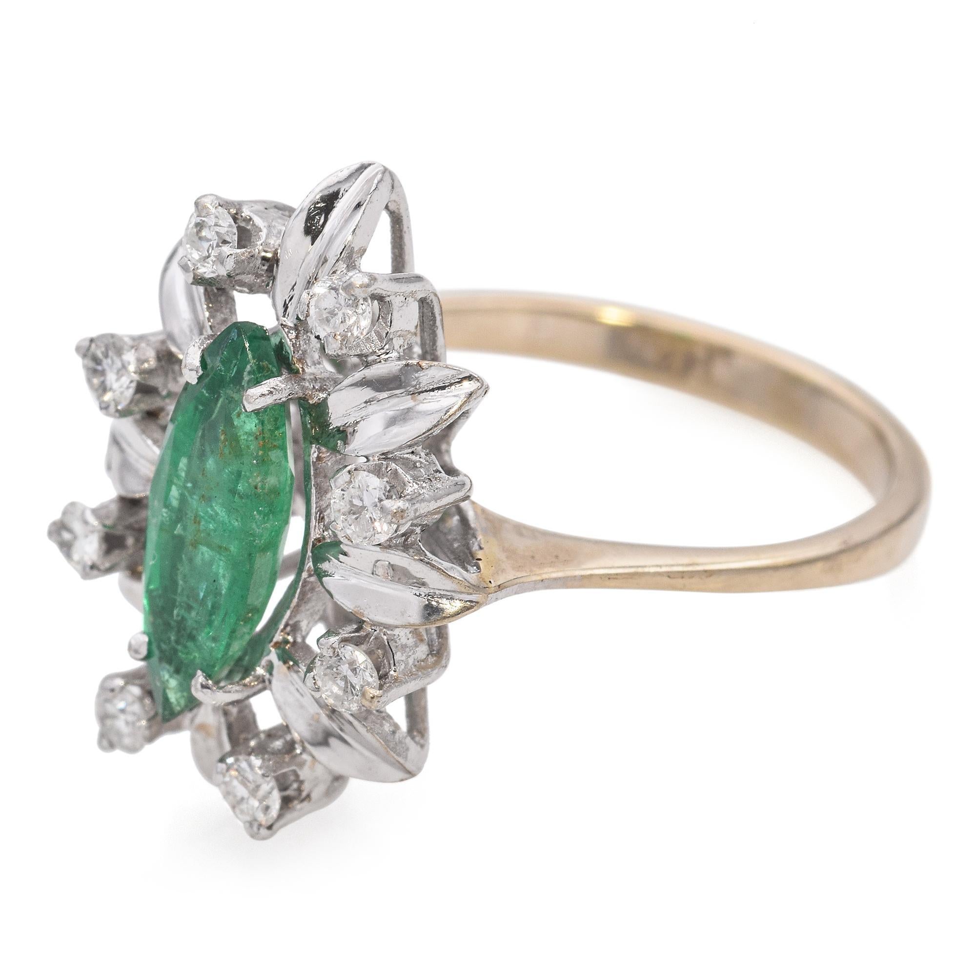 Vintage 18k Yellow Gold Marquise Emerald Diamond Ring In Good Condition For Sale In New York, NY