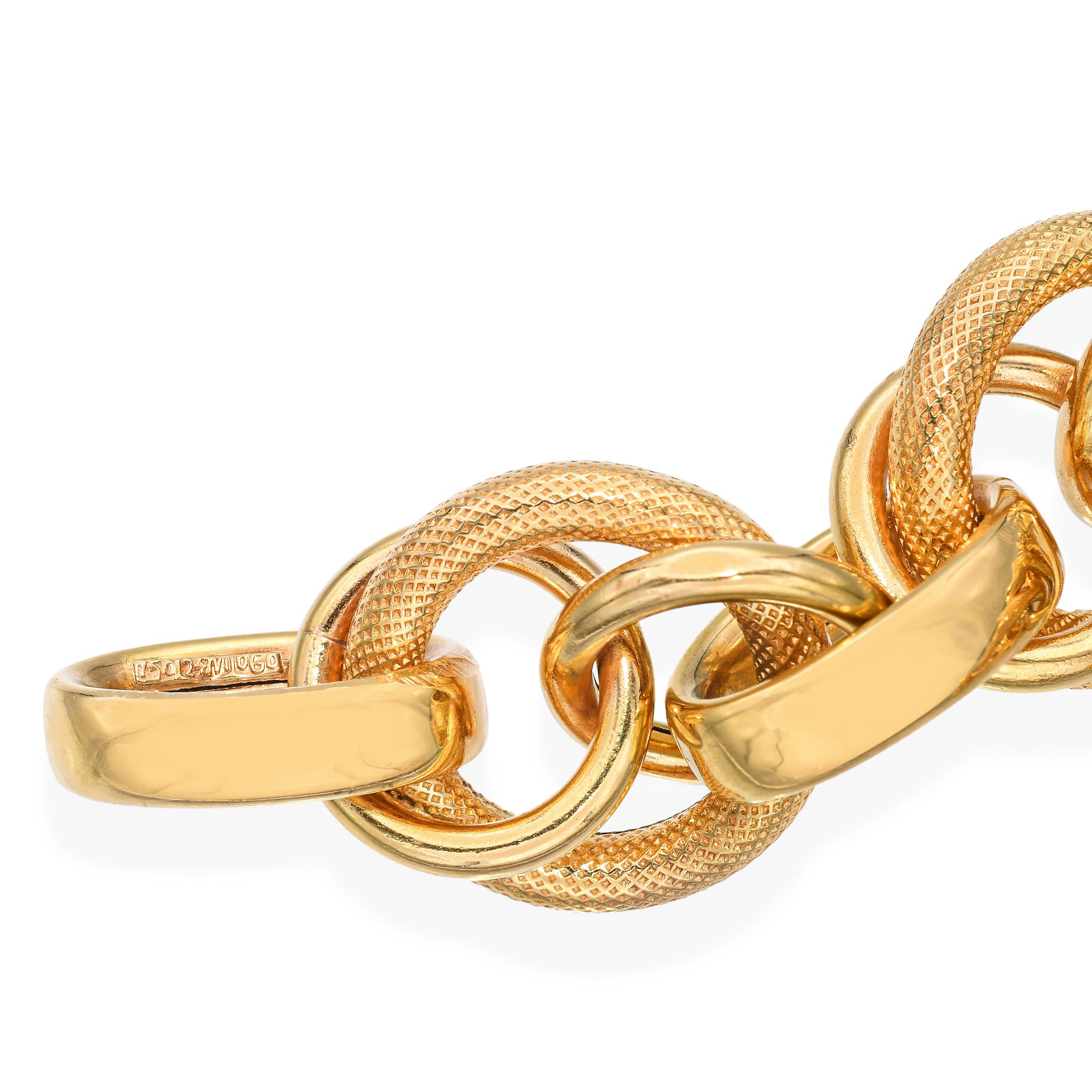 Women's Vintage 18k Yellow Gold Mixed Link Chain Bracelet For Sale