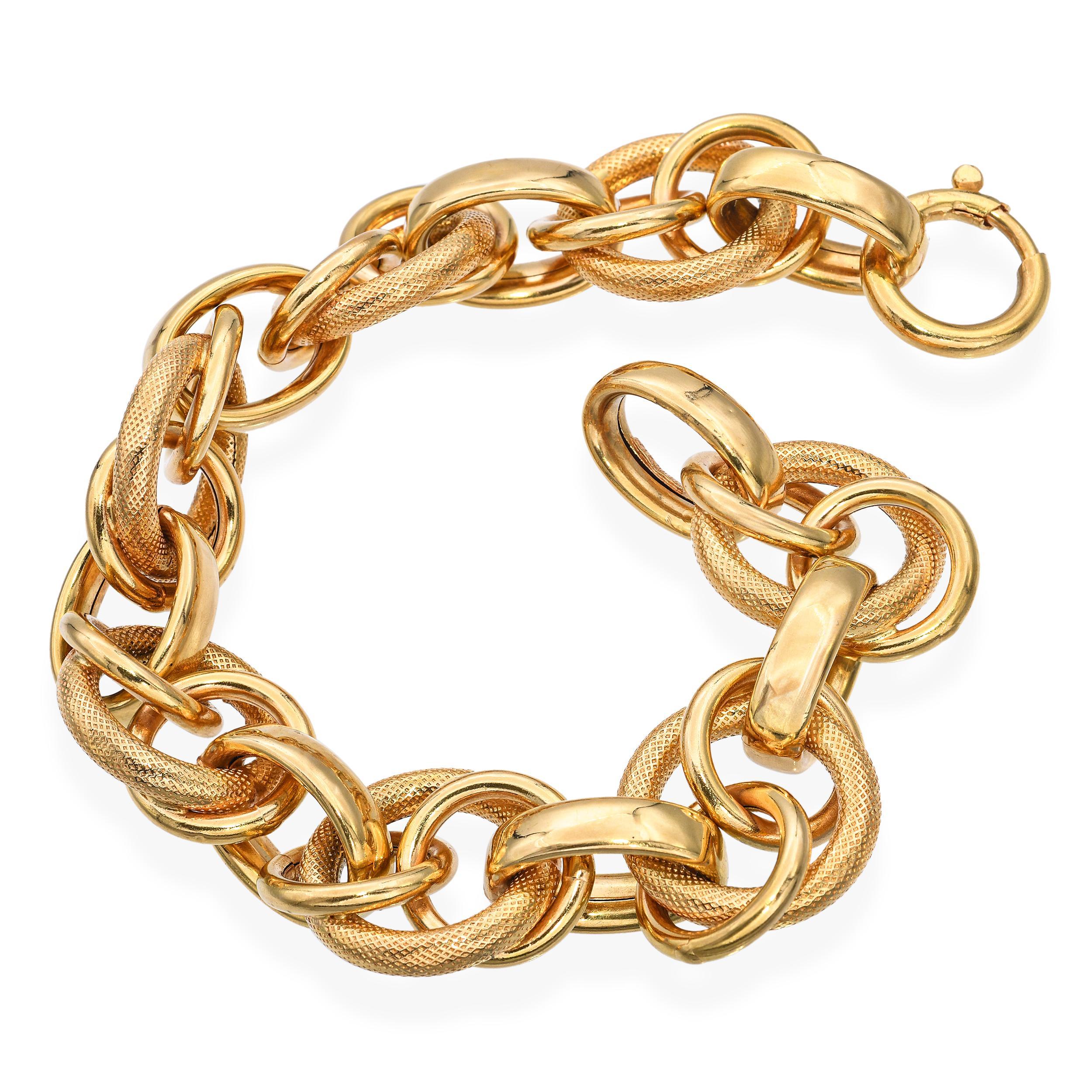 Vintage 18k Yellow Gold Mixed Link Chain Bracelet For Sale 1