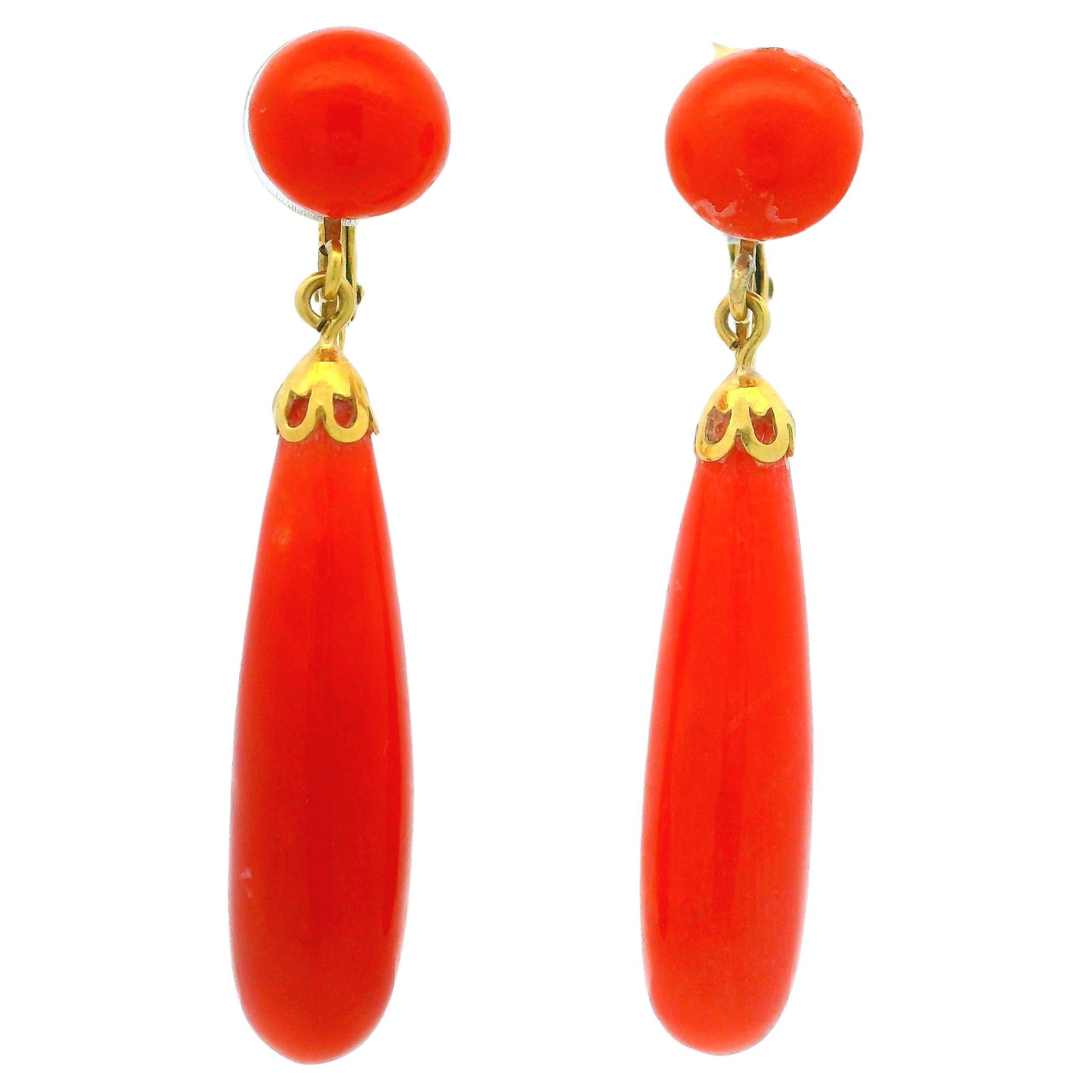 Vintage 18k Yellow Gold Natural Coral Long Dangle Drop Clip-on Earrings