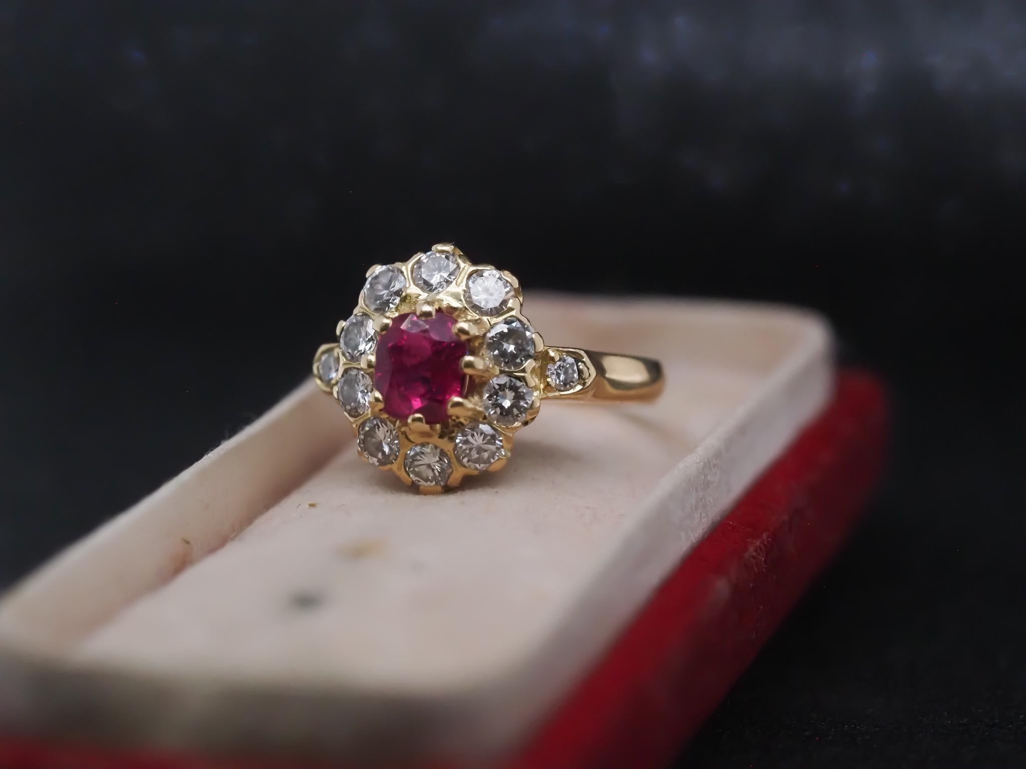 Round Cut Vintage 18K Yellow Gold Natural Ruby and Diamond Halo Ring For Sale