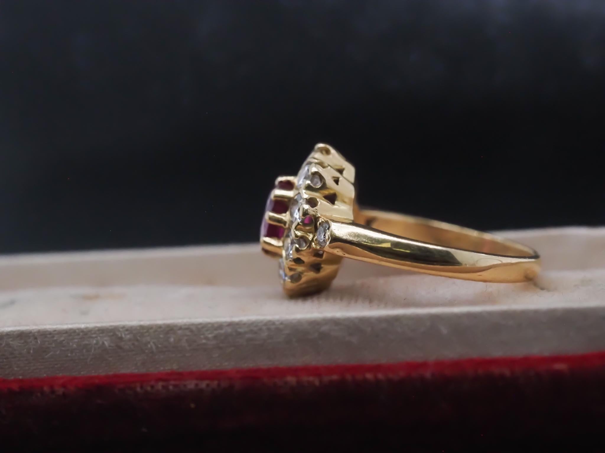 Vintage 18K Yellow Gold Natural Ruby and Diamond Halo Ring For Sale 3