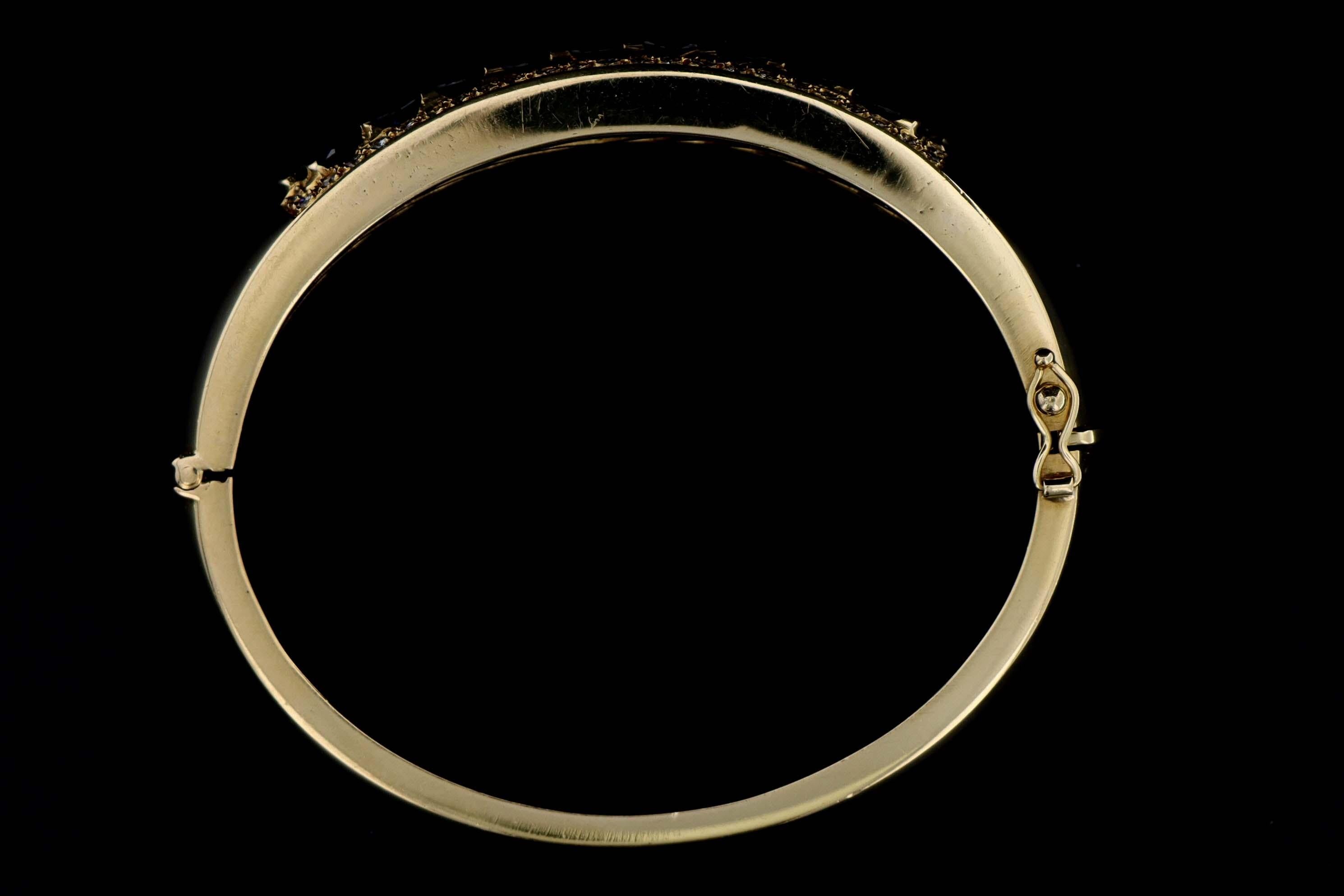 Taille ronde Bracelet jonc vintage en or jaune 18 carats avec saphir naturel et diamants en vente