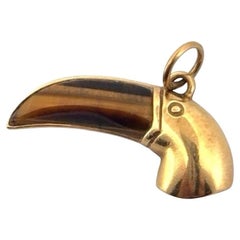 Vintage 18K Yellow Gold Natural Tiger’s Eye 2.42g Toucan Charm Pendant