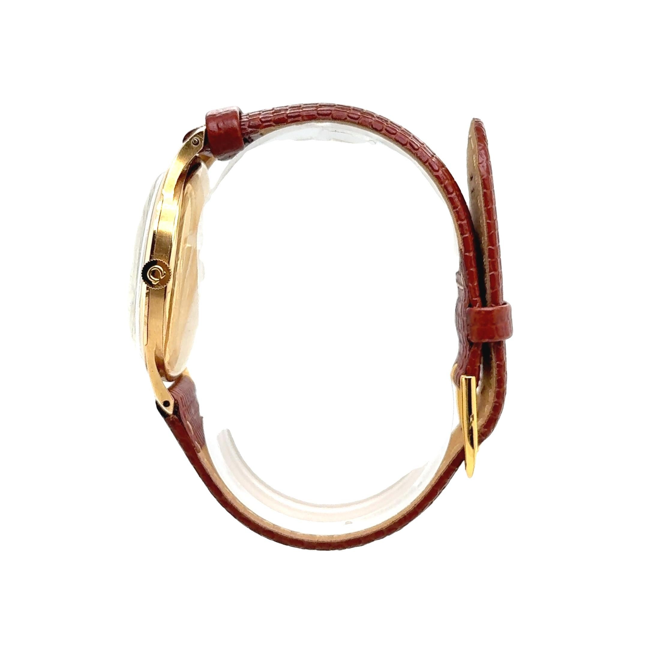 Uomo Orologio Omega a carica manuale d'epoca in oro giallo 18 carati, 35 mm in vendita