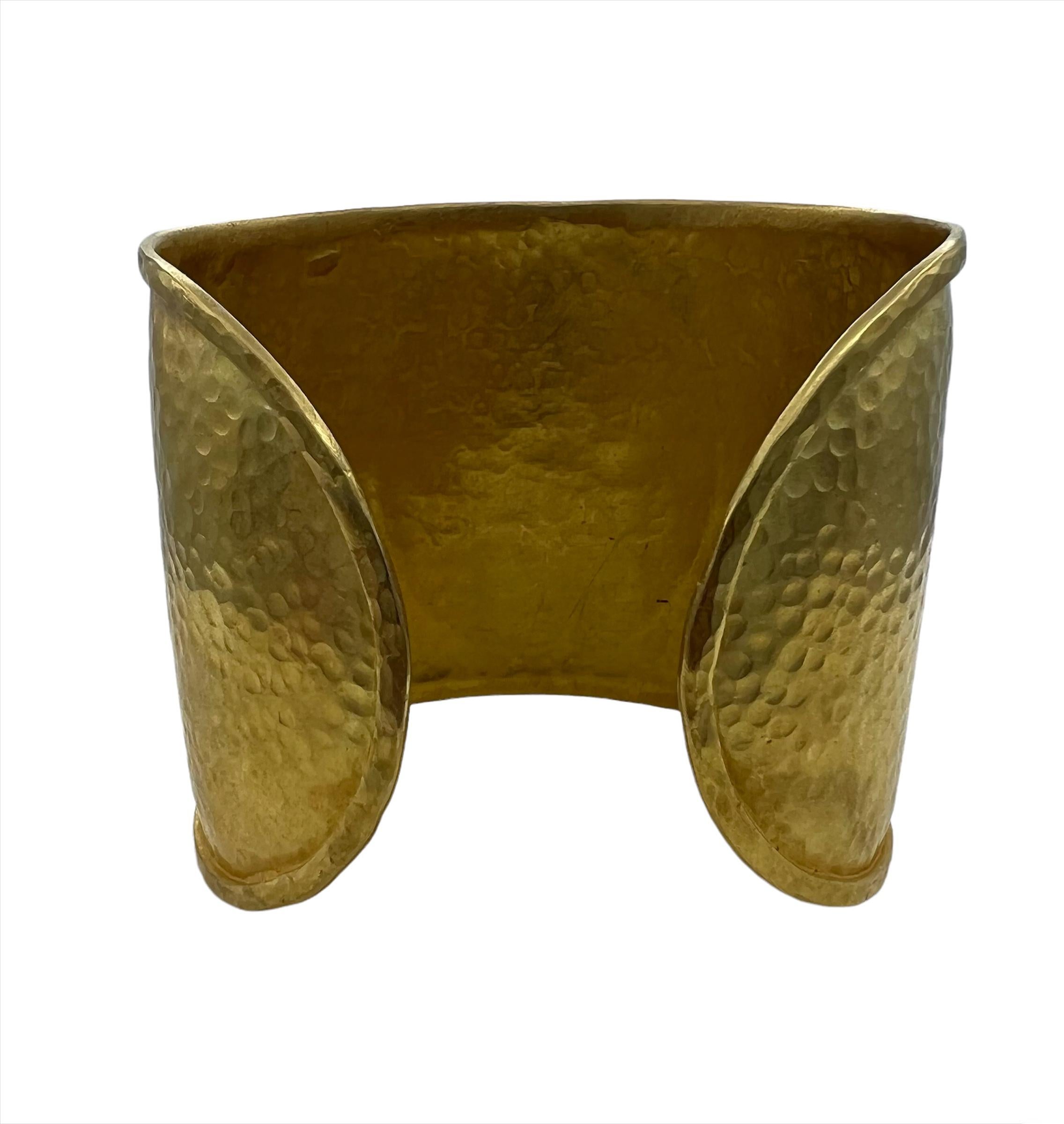 Vintage 18K Yellow Gold, Onyx & Dimond Cuff Bracelet  In Excellent Condition In Beverly Hills, CA