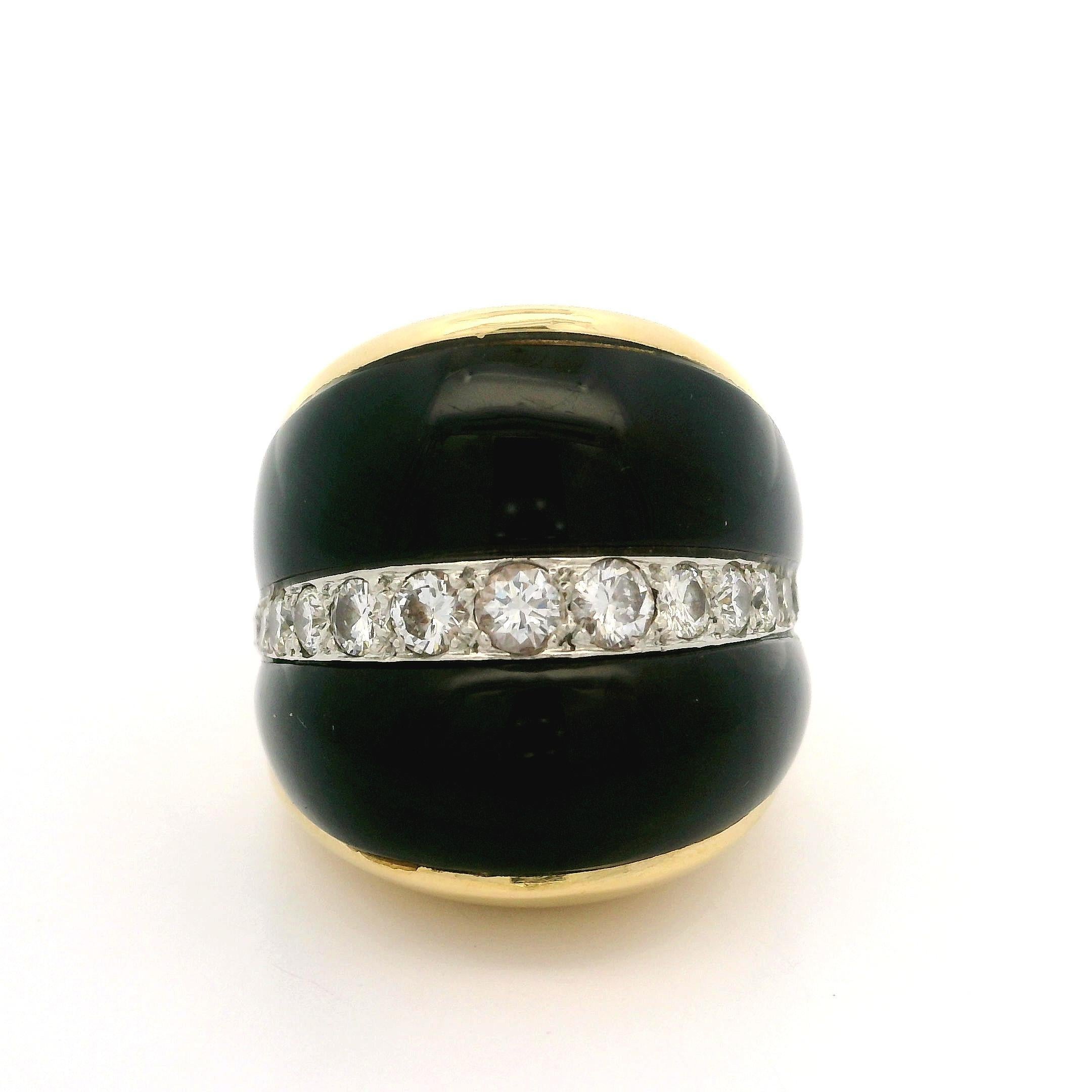 Vintage 18k Yellow Gold Onyx w/ 1.0ctw Diamond Heavy Statement Band Ring en vente 1