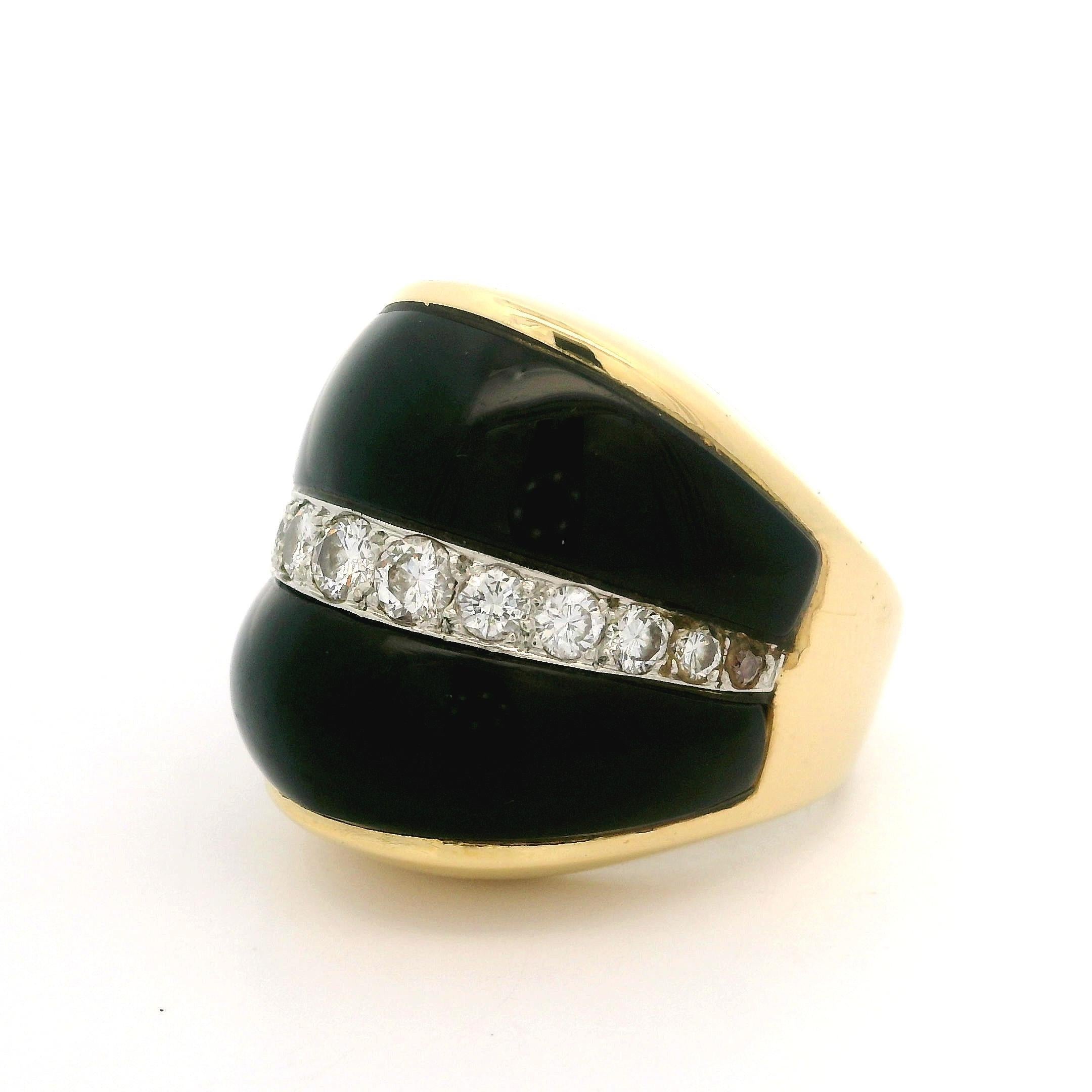 Vintage 18k Yellow Gold Onyx w/ 1.0ctw Diamond Heavy Statement Band Ring en vente 3