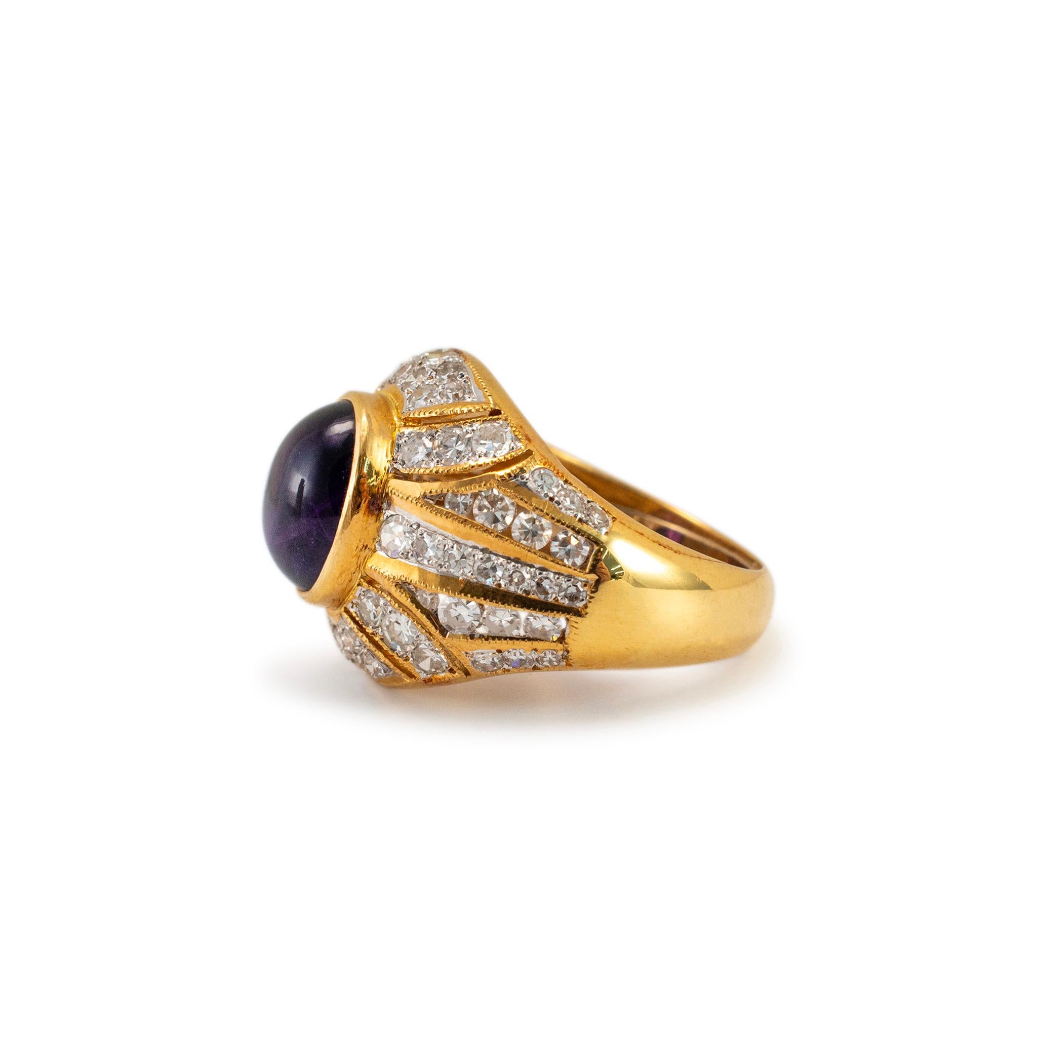 Oval Cut Vintage 18K Yellow Gold Oval Amethyst Accented Diamond Cocktail Ring For Sale