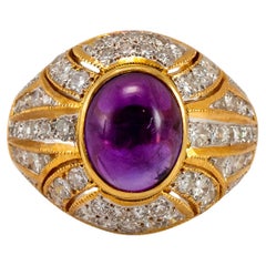 Ovaler Amethyst-Cocktailring aus 18 Karat Gelbgold mit akzentuiertem Diamant
