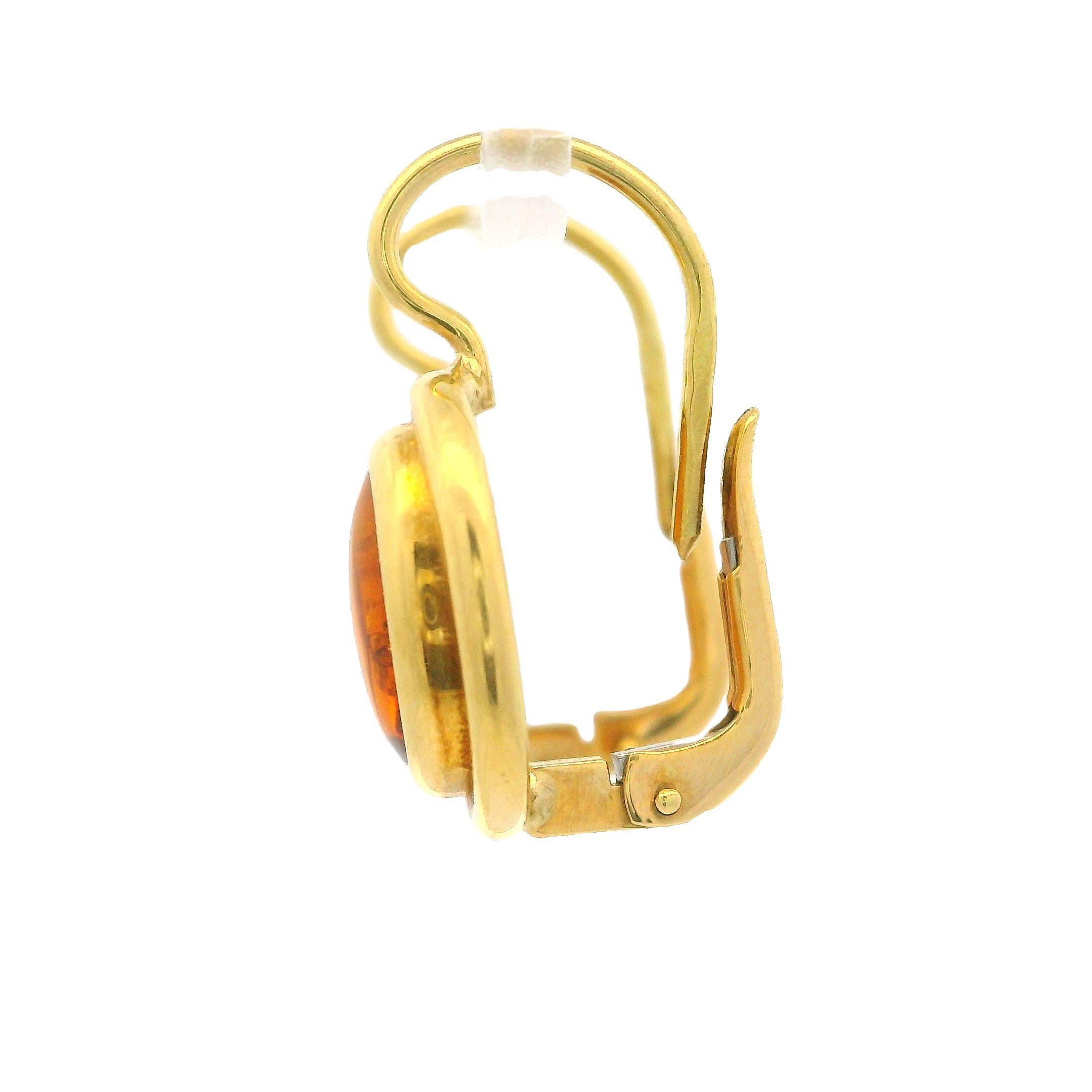 Donna Orecchini a goccia ovali cabochon in ambra d'epoca in oro giallo 18 ct. in vendita