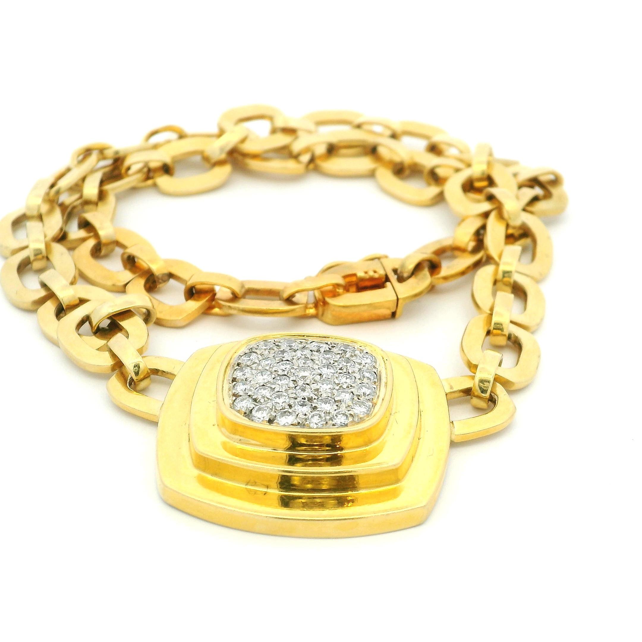 Round Cut 1970s Joseph Boris 18K Yellow Gold Necklace with Diamond Pavé Pendant, Signed For Sale