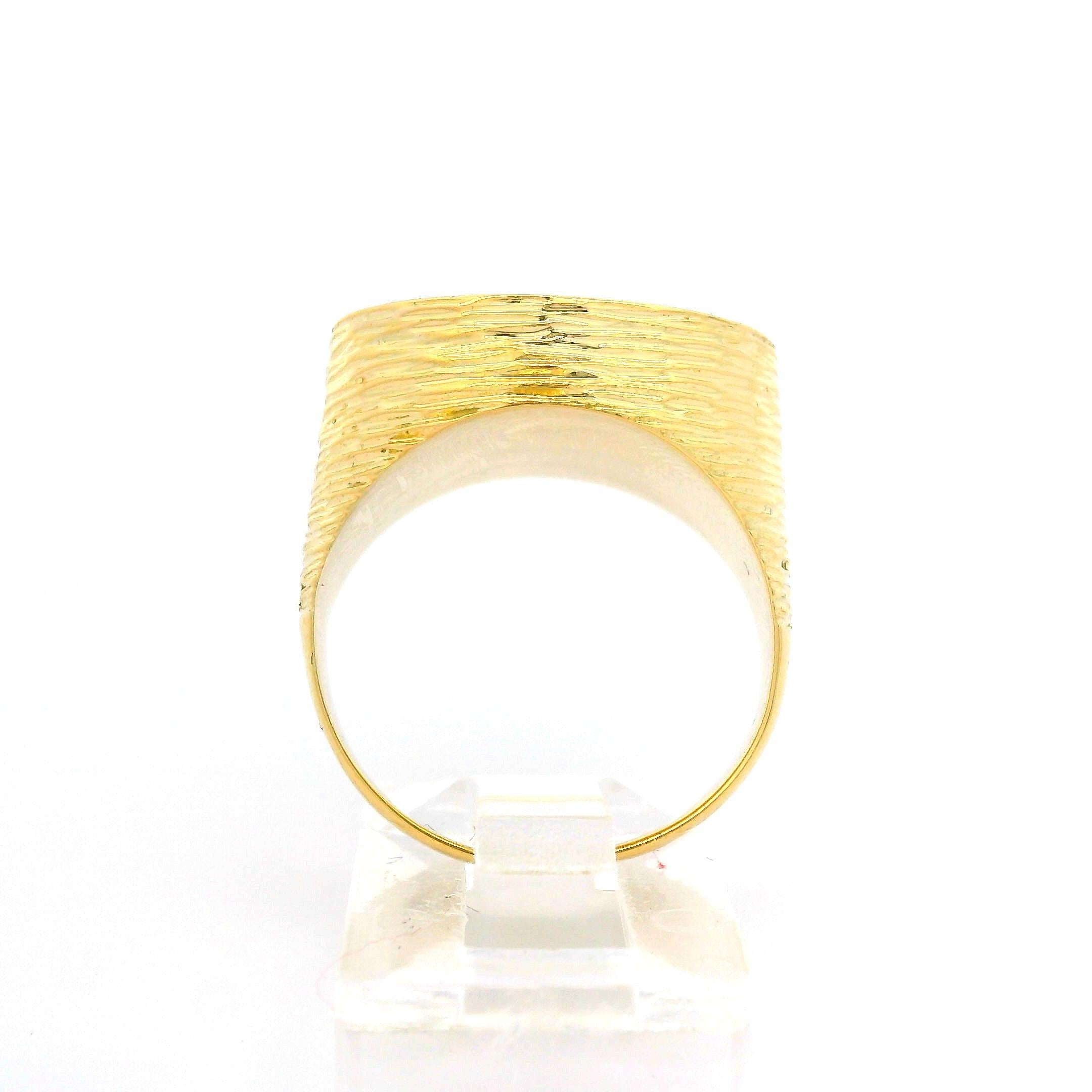 Vintage 18k Gelbgold Oval texturiert Siegel w / poliert Meerjungfrau Band Ring im Angebot 7